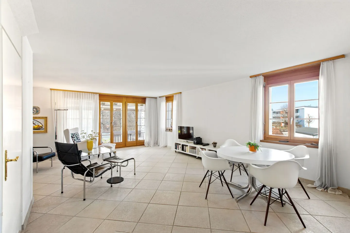 Centrale con vista sul verde! - Foto 5 di 12