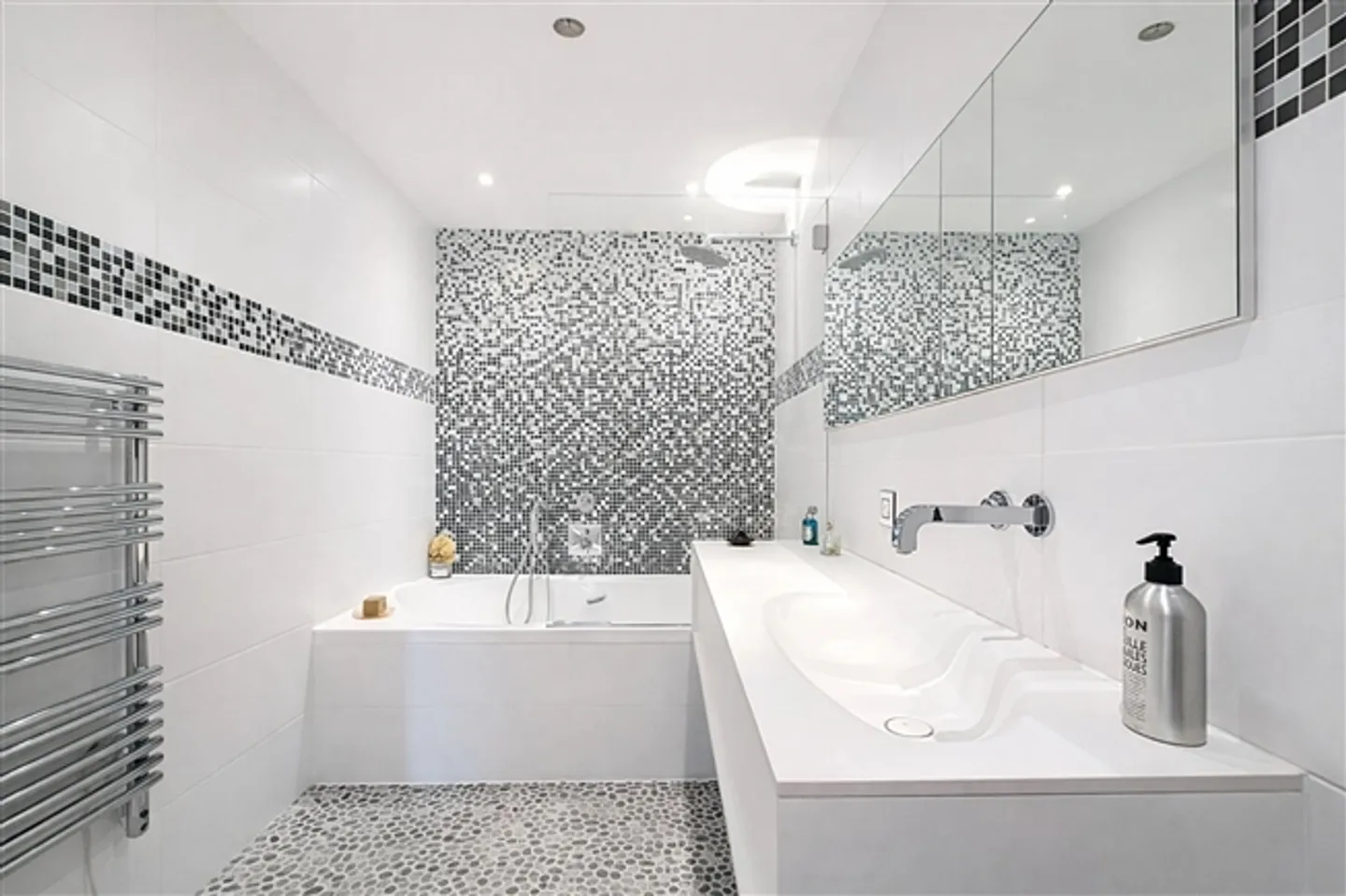 Nel cuore di Ouchy, lussuoso appartamento di 7 stanze con vista sul lago - Foto 13 di 13