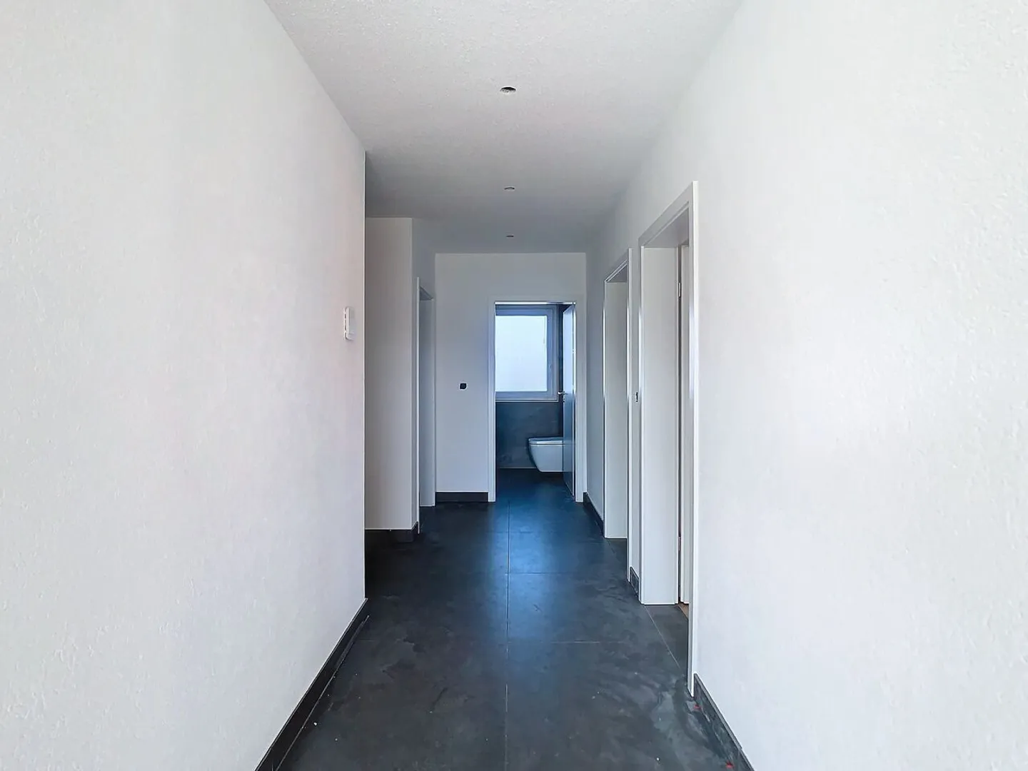 3.5 Room Apartment - Photo 8 of 13