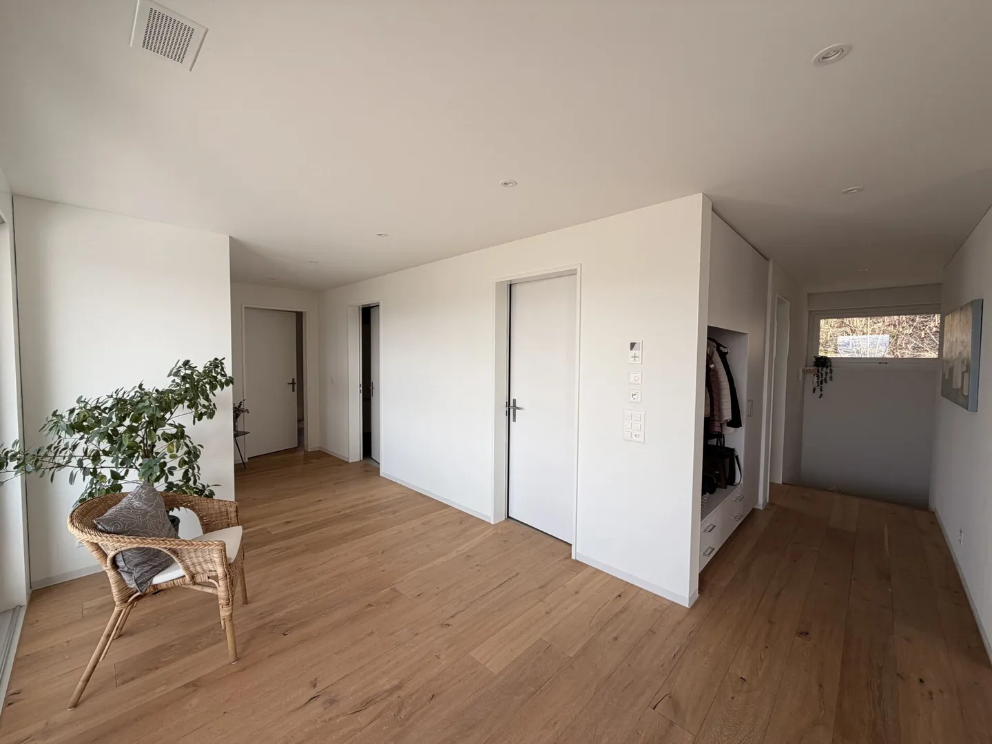 Belle appartement en terrasse en attique à louer dans un emplacement central mais verdoyant - Photo 2 sur 12