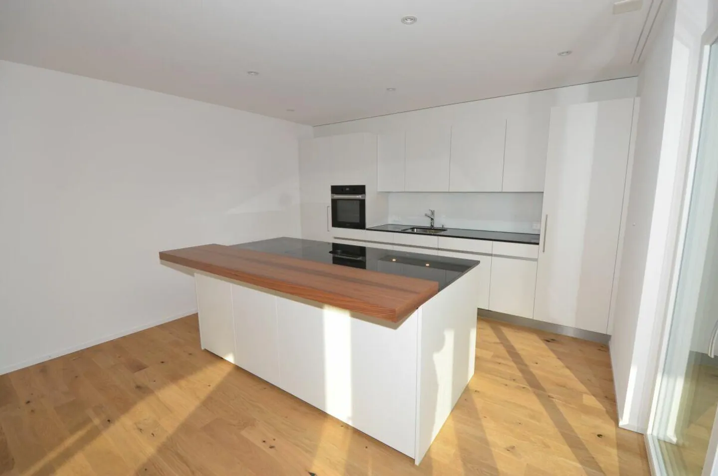Dreamlike ground-floor apartment in idyllic location - Photo 2 of 10