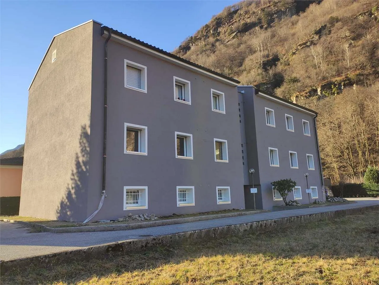 Iragna, rental 3.5 rooms - Photo 3 of 9
