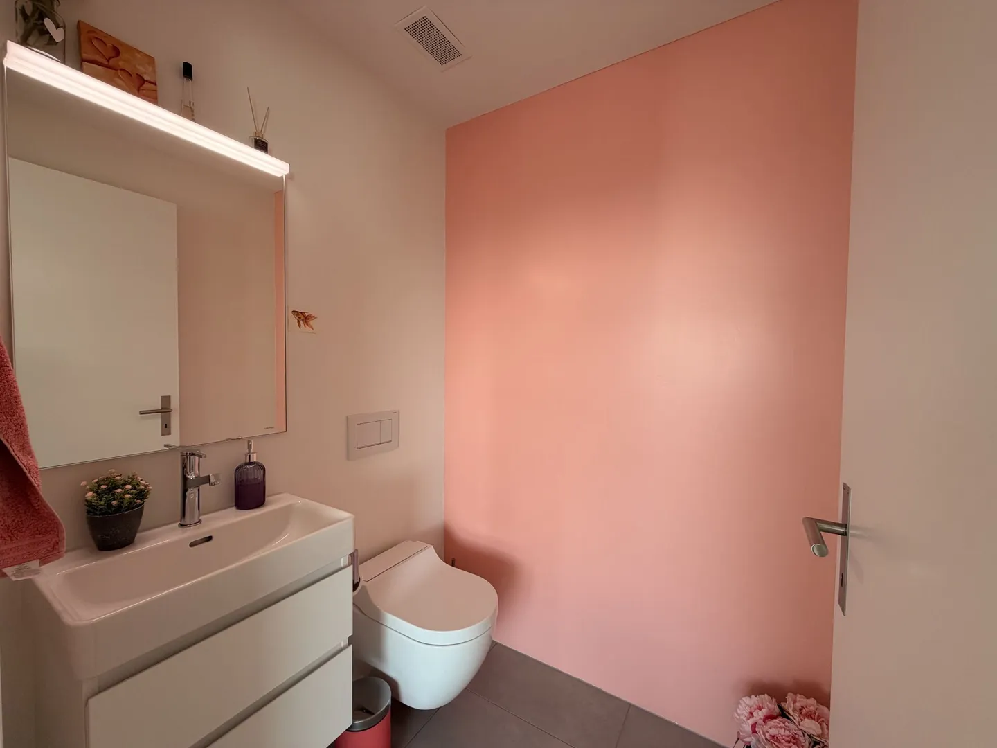 Belle appartement en terrasse en attique à louer dans un emplacement central mais verdoyant - Photo 8 sur 12