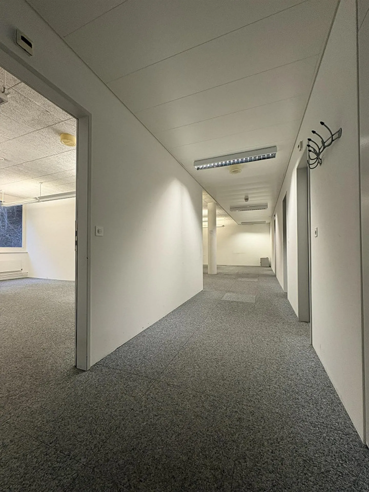 Spazi per uffici - climatizzati - con pavimenti sopraelevati - Foto 3 di 11