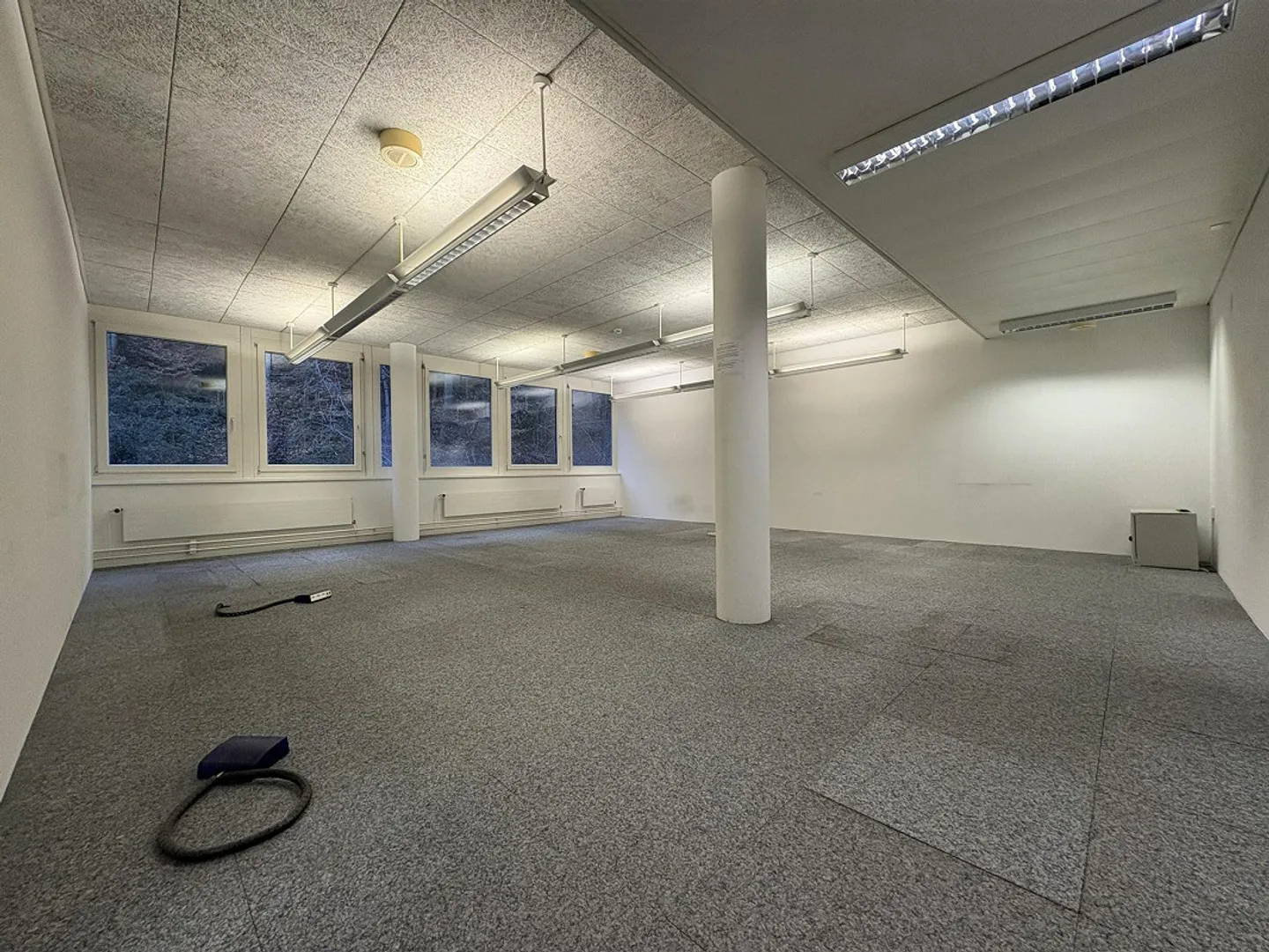 Spazi per uffici - climatizzati - con pavimenti sopraelevati - Foto 5 di 11