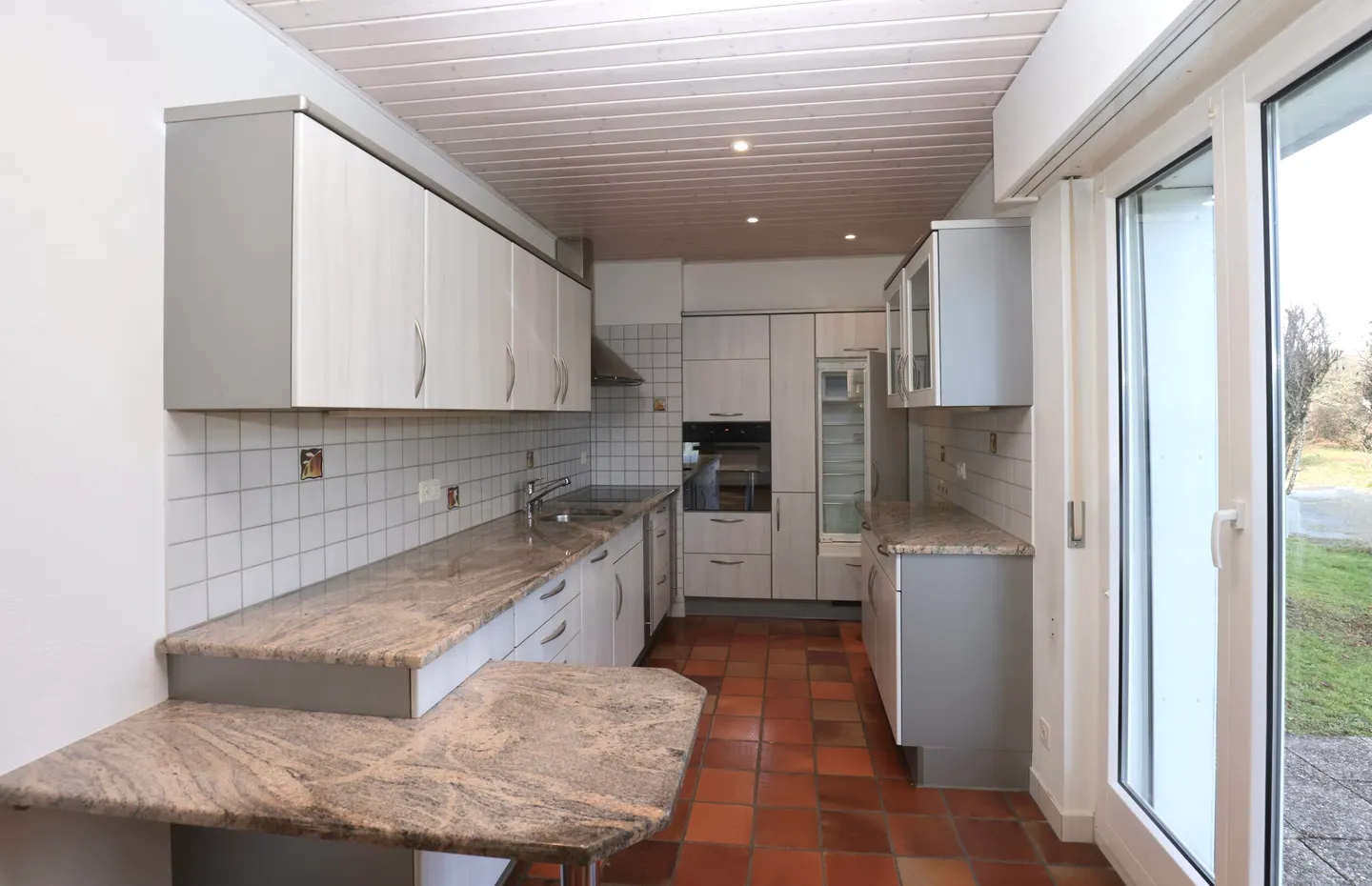 Charming Family Home with View - Photo 8 of 13