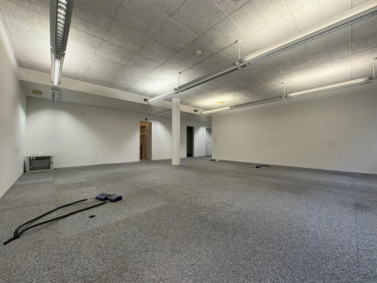 Spazi per uffici - climatizzati - con pavimenti sopraelevati - Foto 7 di 11