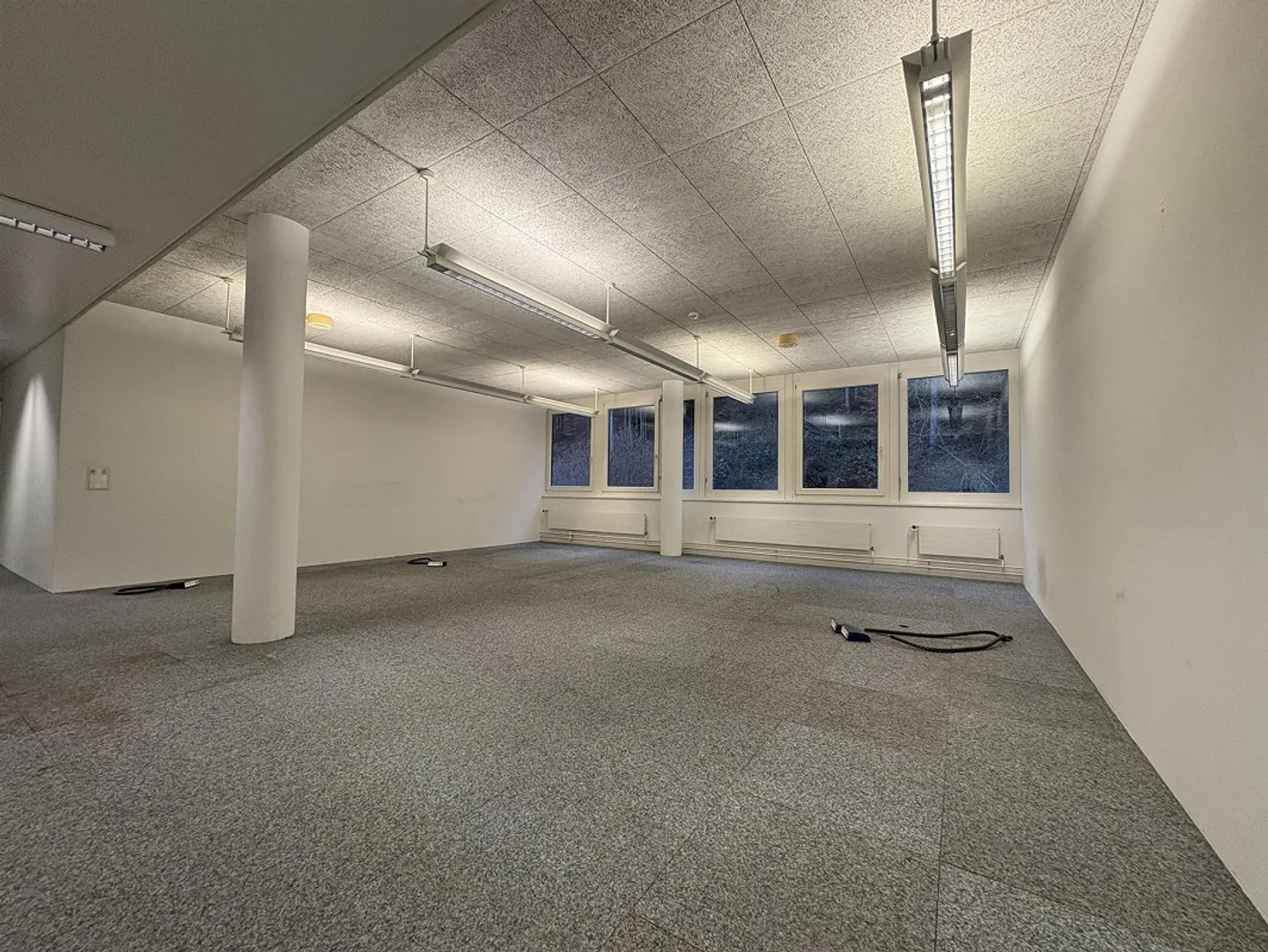 Spazi per uffici - climatizzati - con pavimenti sopraelevati - Foto 6 di 11