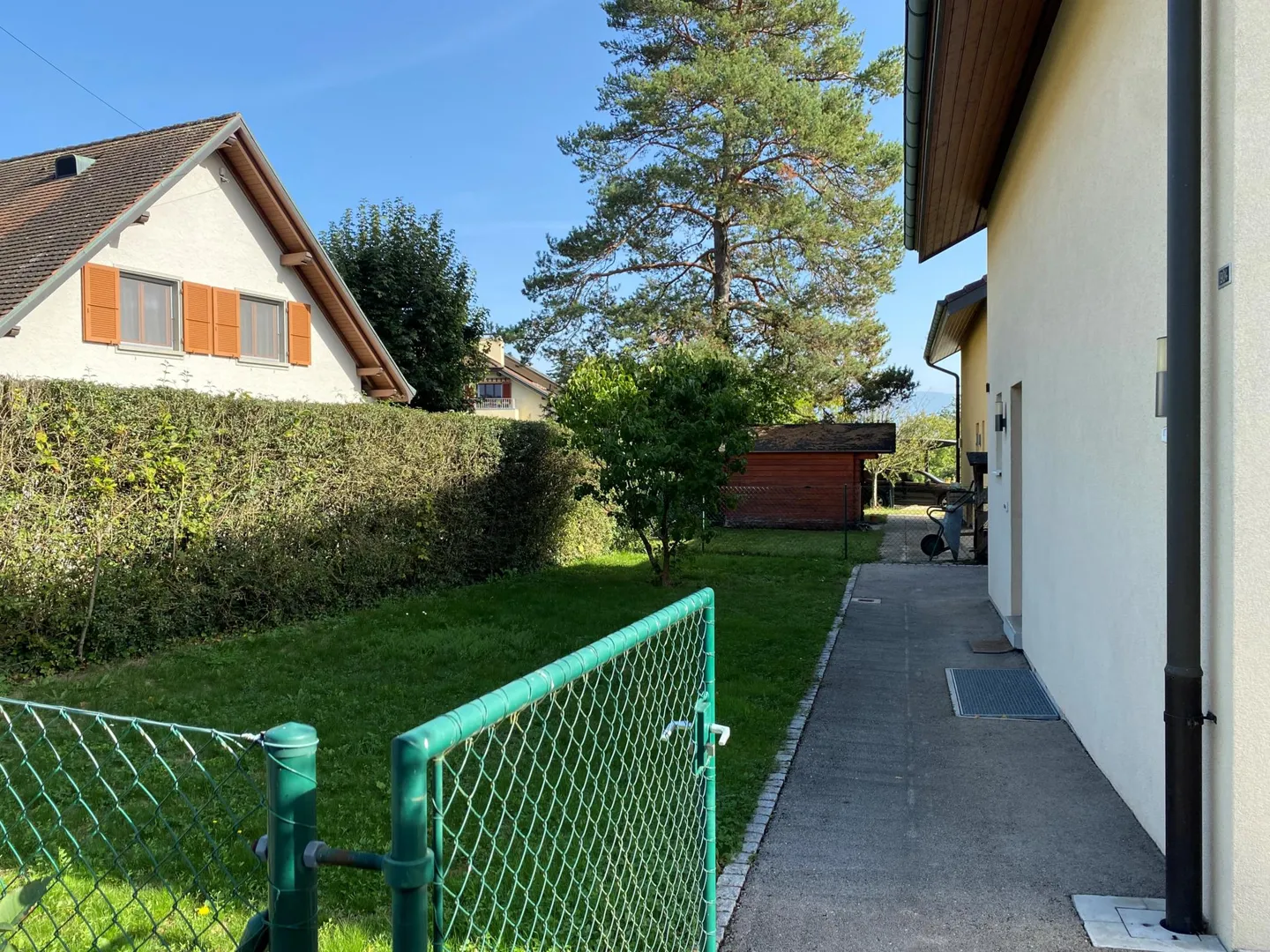 Ampia Casa Familiare a Mies - Foto 4 di 9