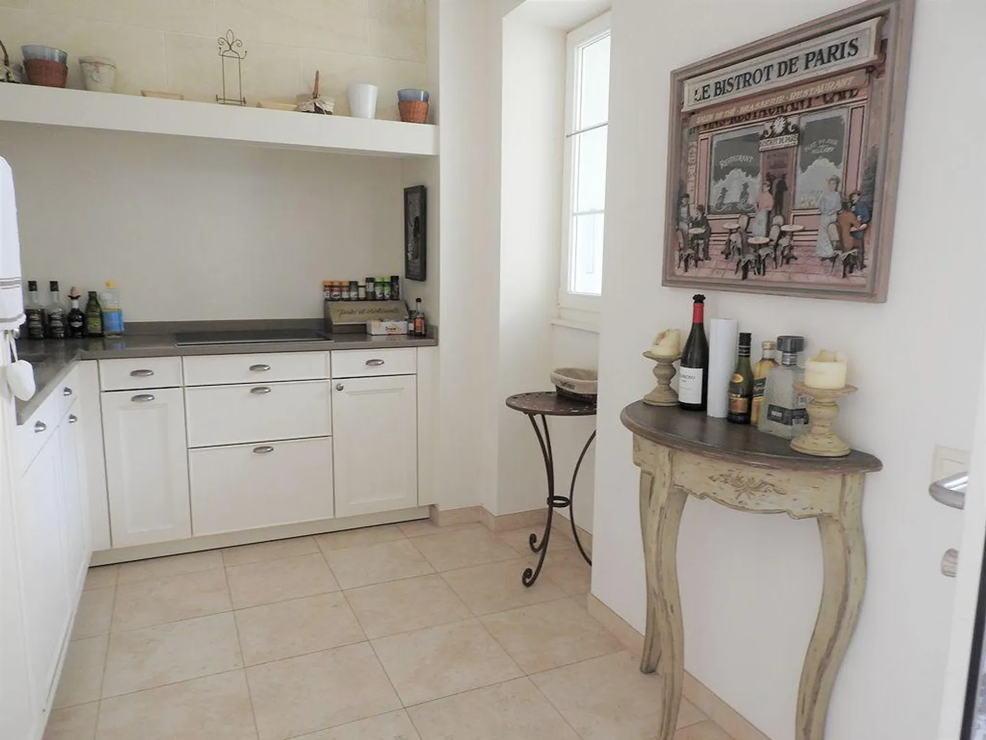 Magnificent furnished 2.5-room apartment with terrace facing the lake - Photo 5 of 8