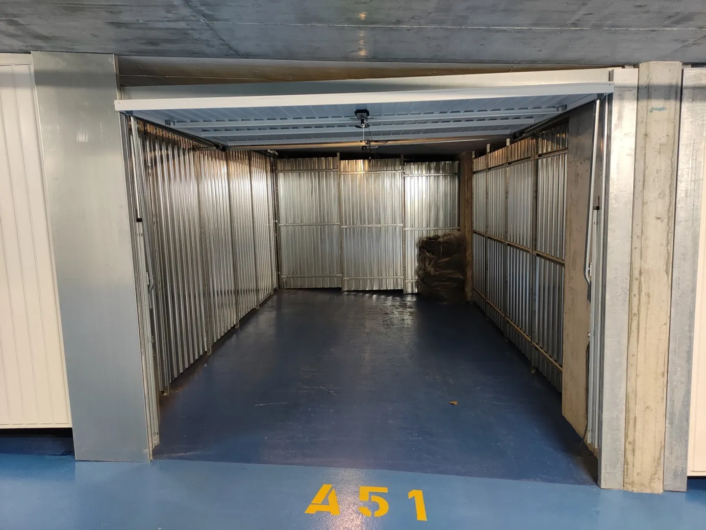 BOX GARAGE IN AFFITTO IN GARAGE SOTTERRANEO A SIERRE - Foto 2 di 4