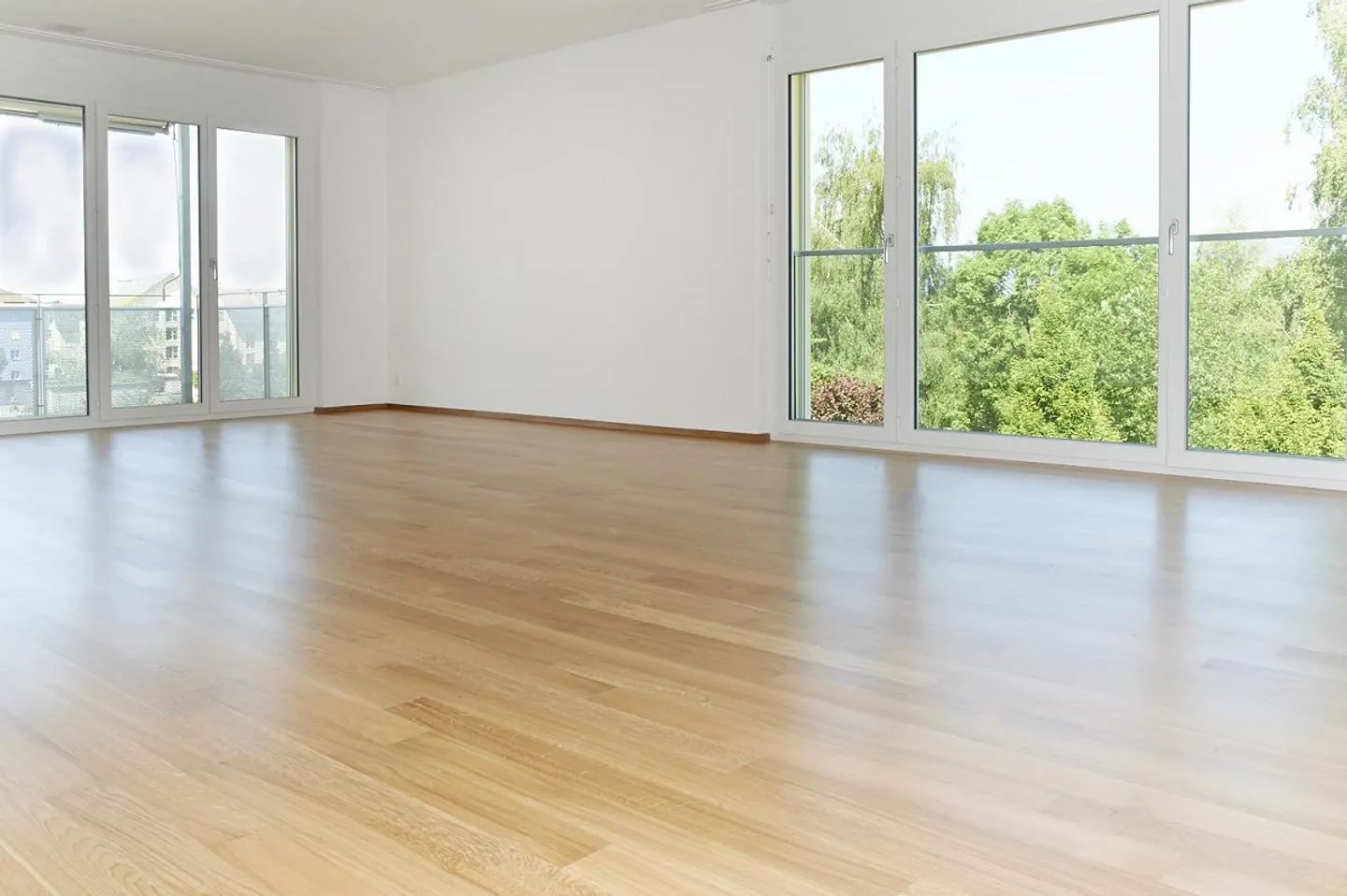 Modernes Minergie-Apartment - Foto 2 von 6