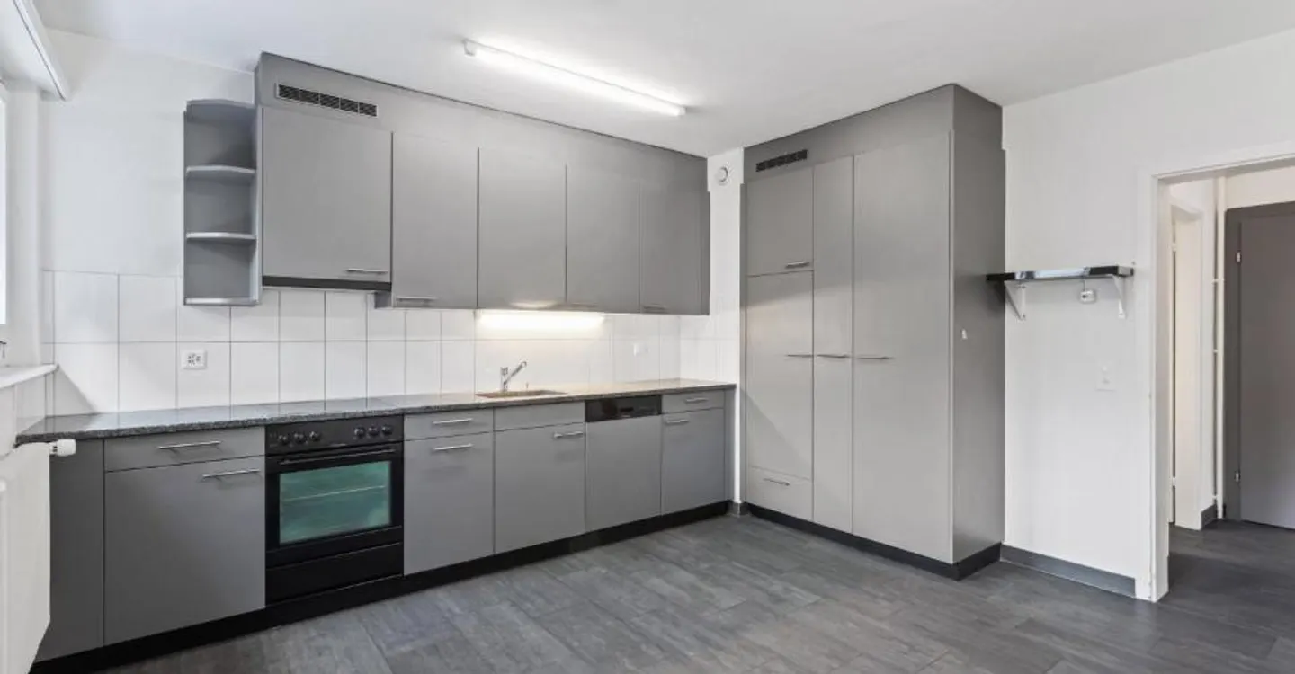 Appartement spacieux près du centre - Photo 3 sur 6