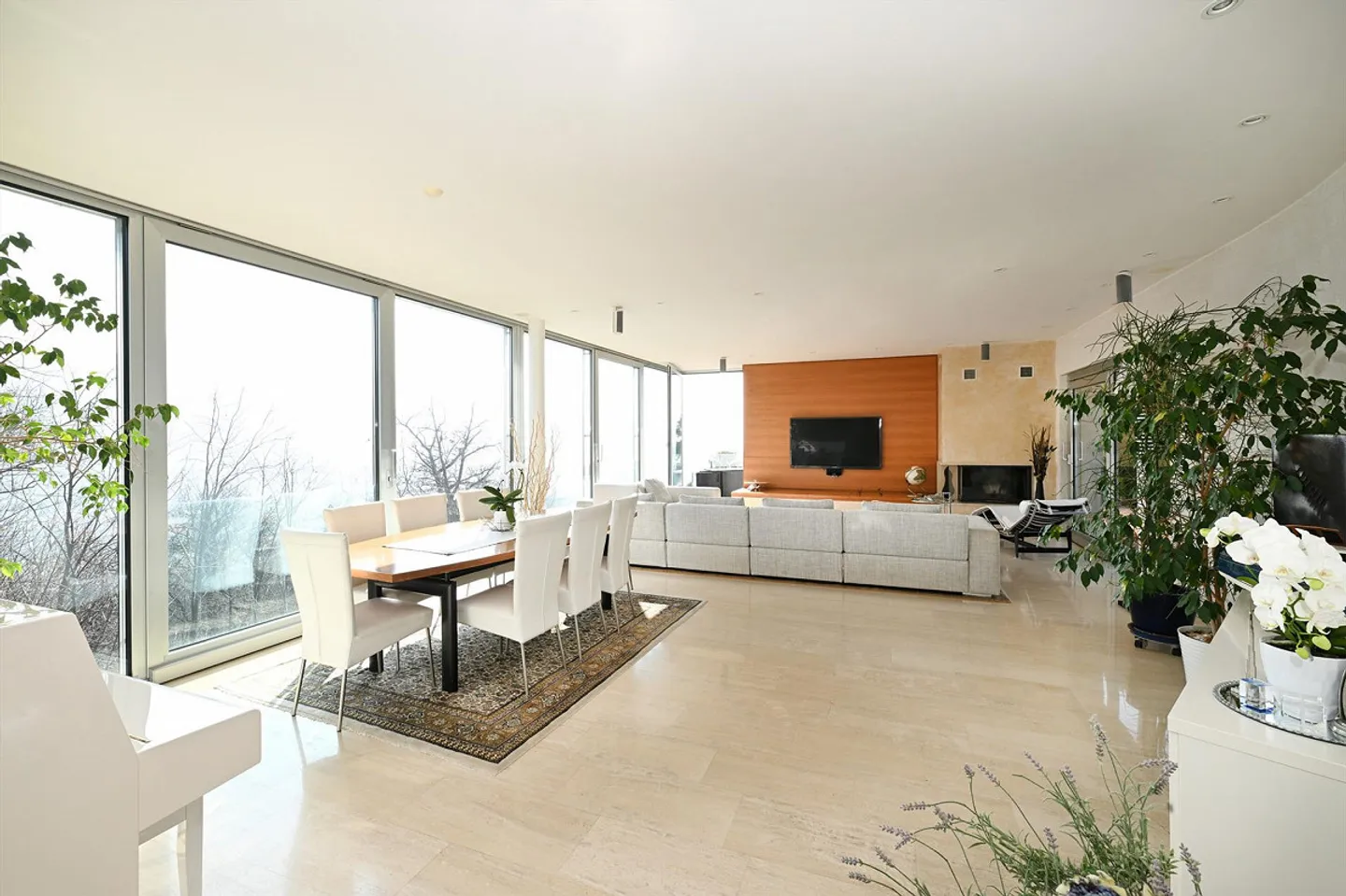 Villa panoramica esclusiva in stile design - Foto 3 di 17