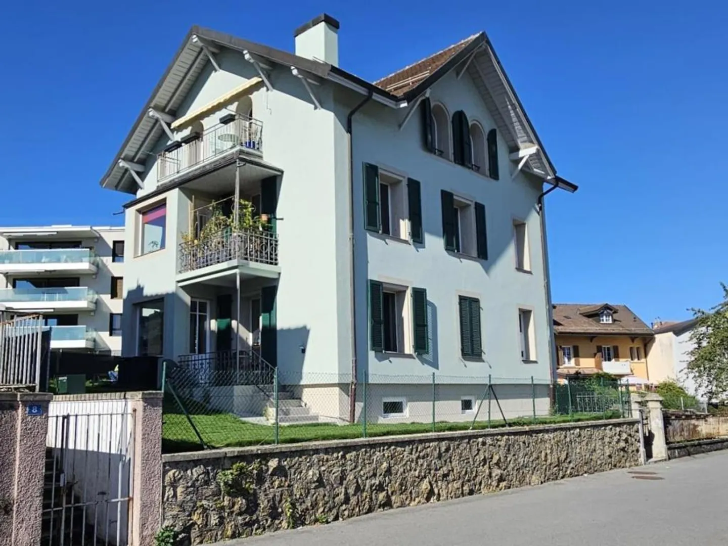 Edificio residenziale - Foto 1 di 10