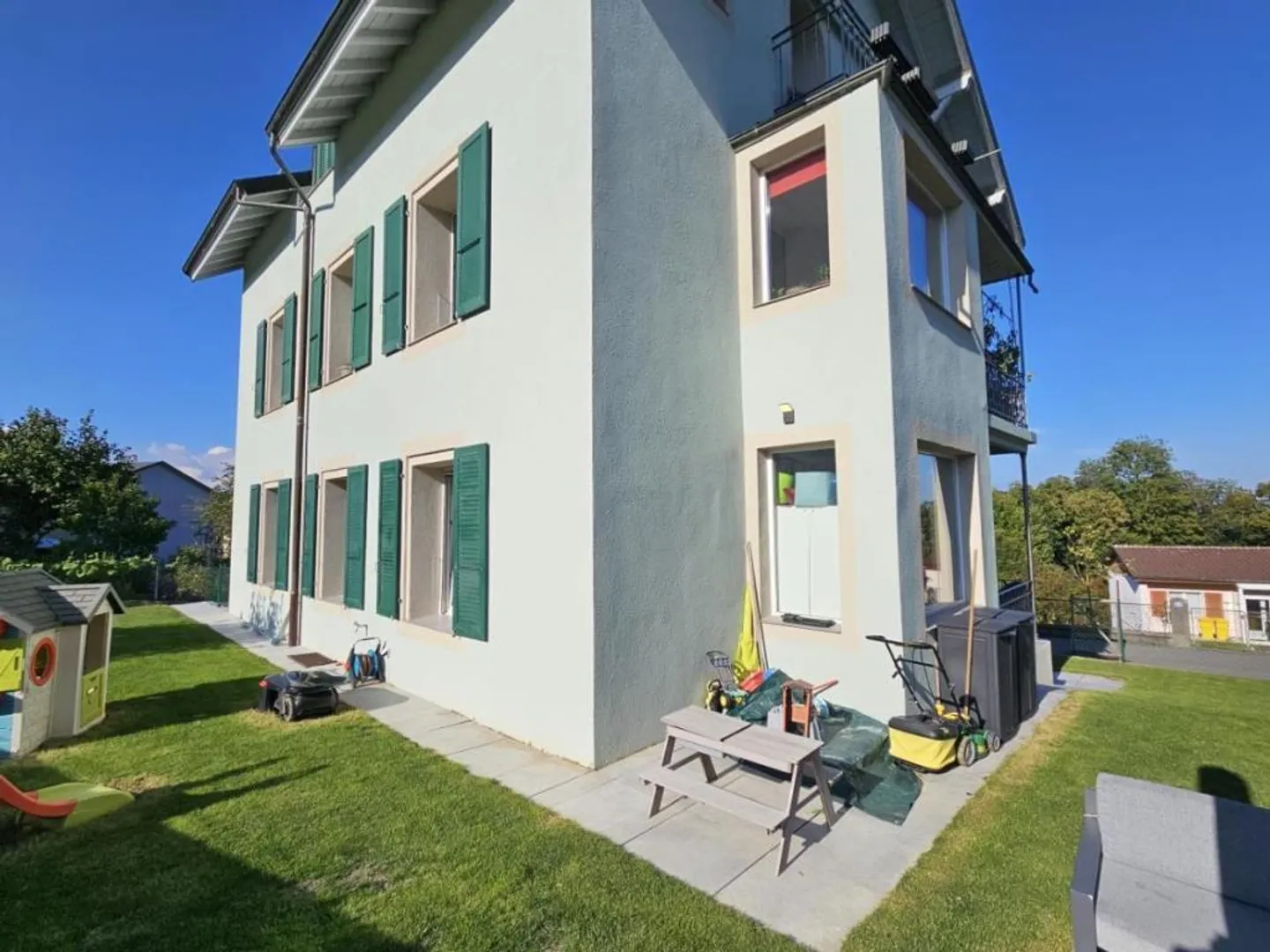 Edificio residenziale - Foto 8 di 10