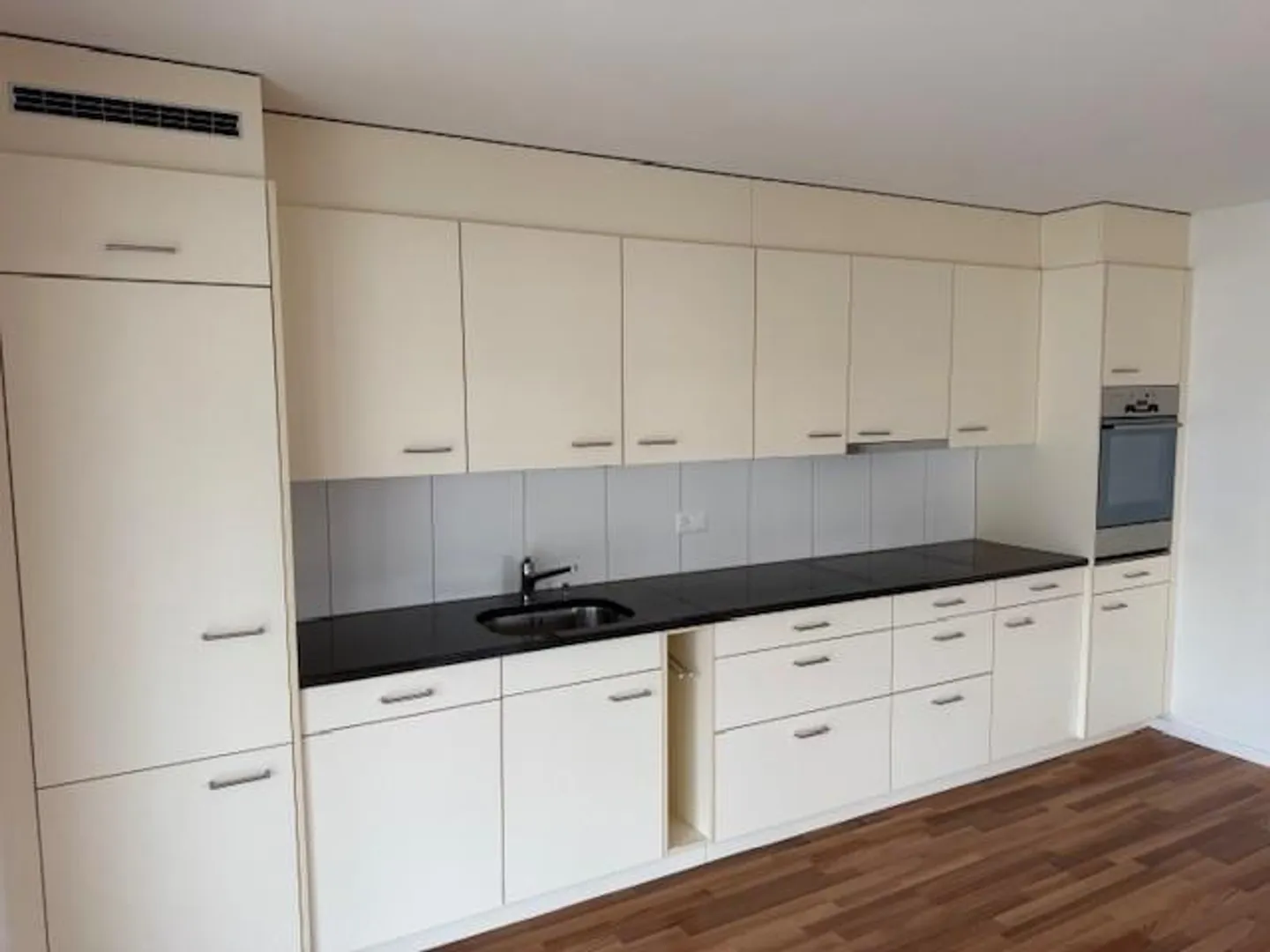 Il tuo rifugio elegante in una posizione tranquilla - Affitta senza deposito! - Foto 2 di 7