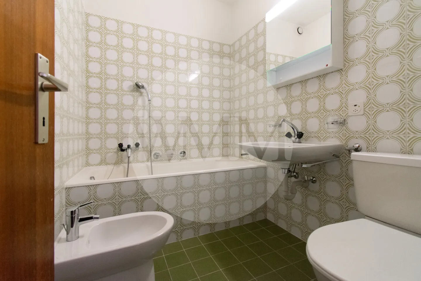 LUMINEUX 2.5 PIÈCES À MASSAGNO - Photo 6 sur 8