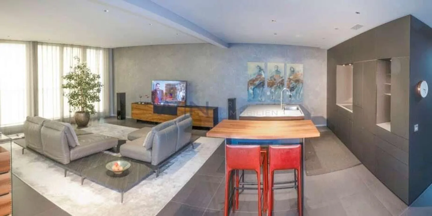 Loft Attique Exclusif de 4,5 Pièces - Photo 4 sur 13