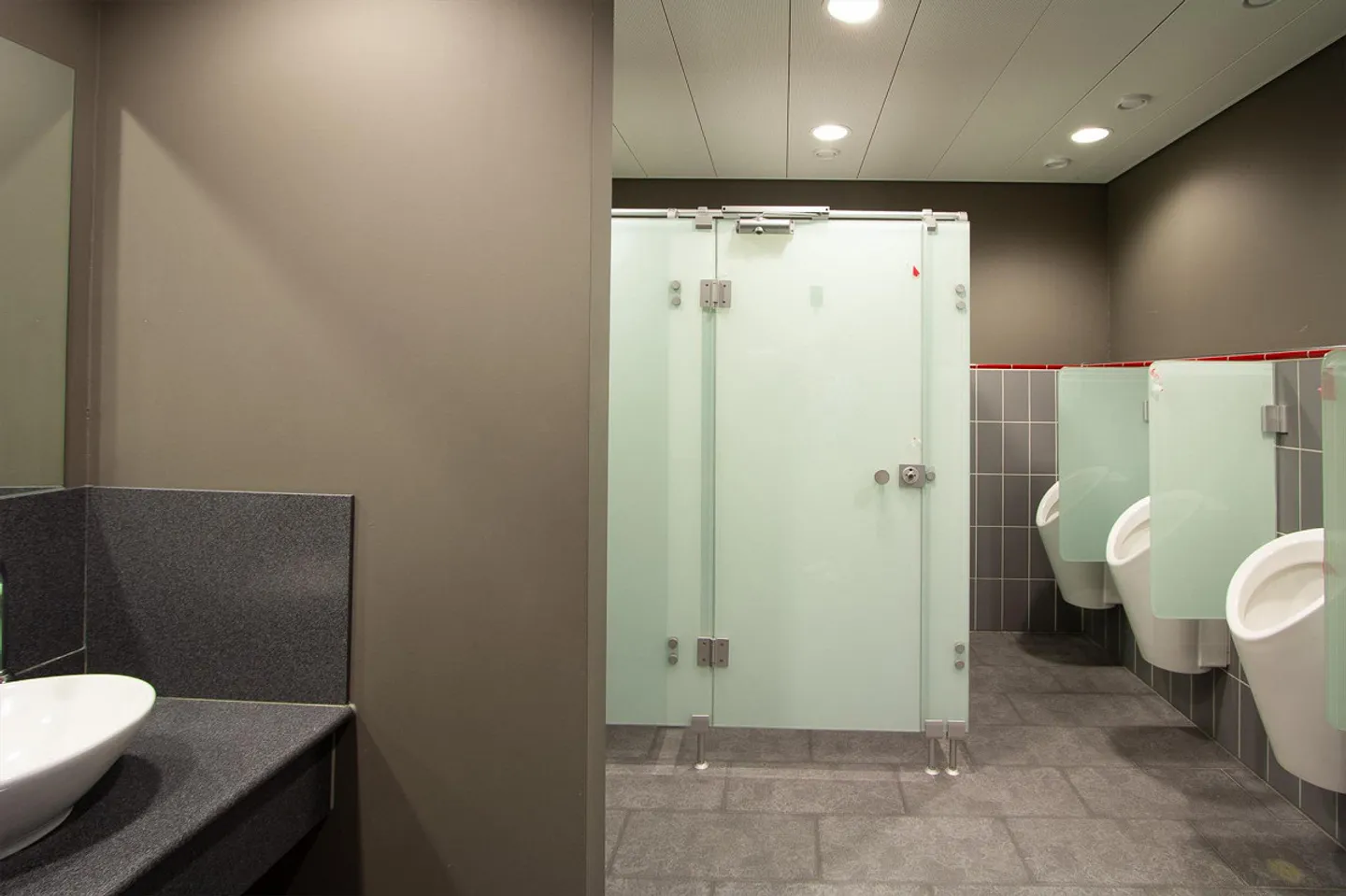 Attraente spazio commerciale in affitto a Böttstein - Foto 14 di 16