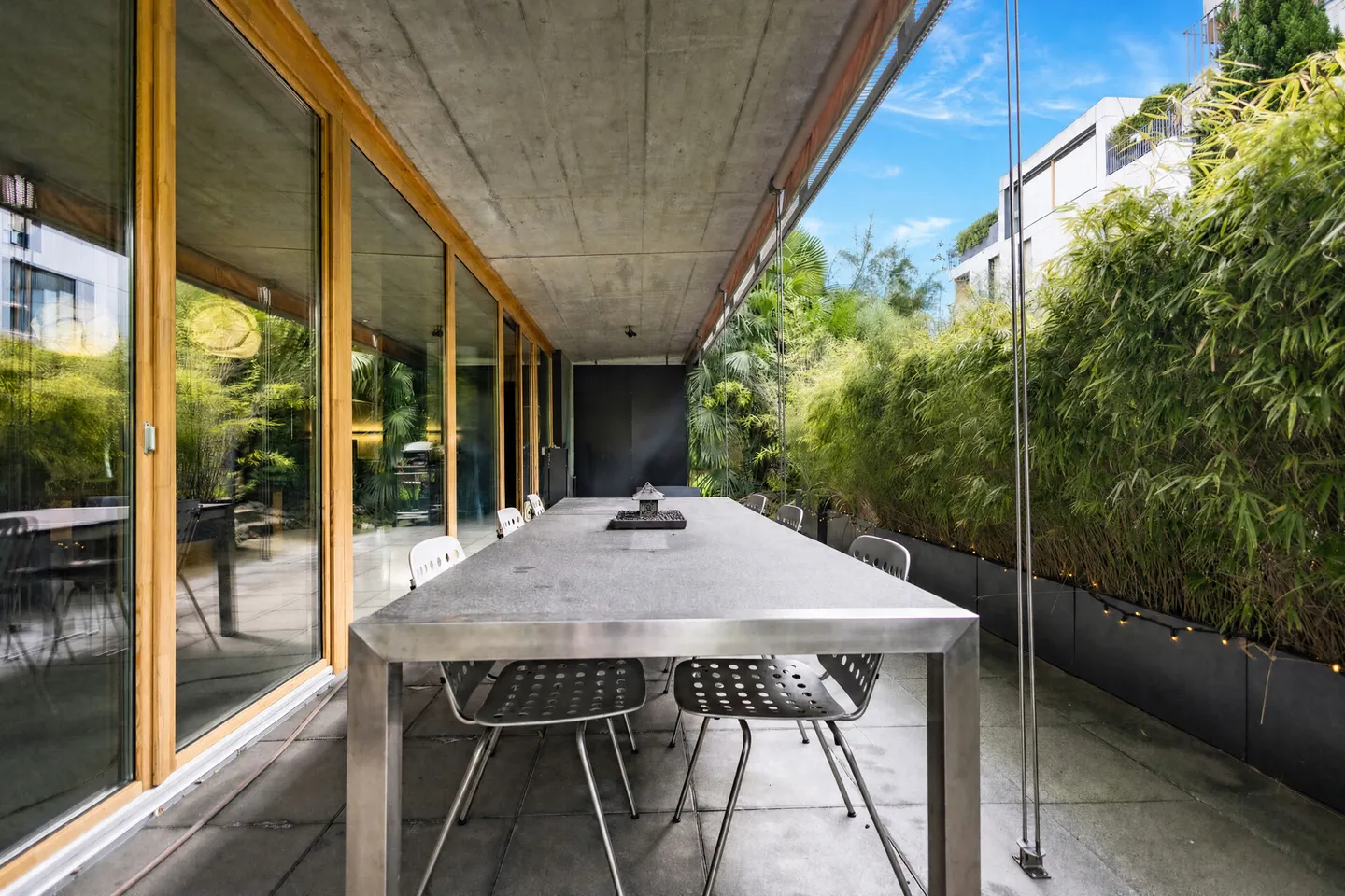 Garden Loft with Generous Outdoor Areas - Photo 10 of 16