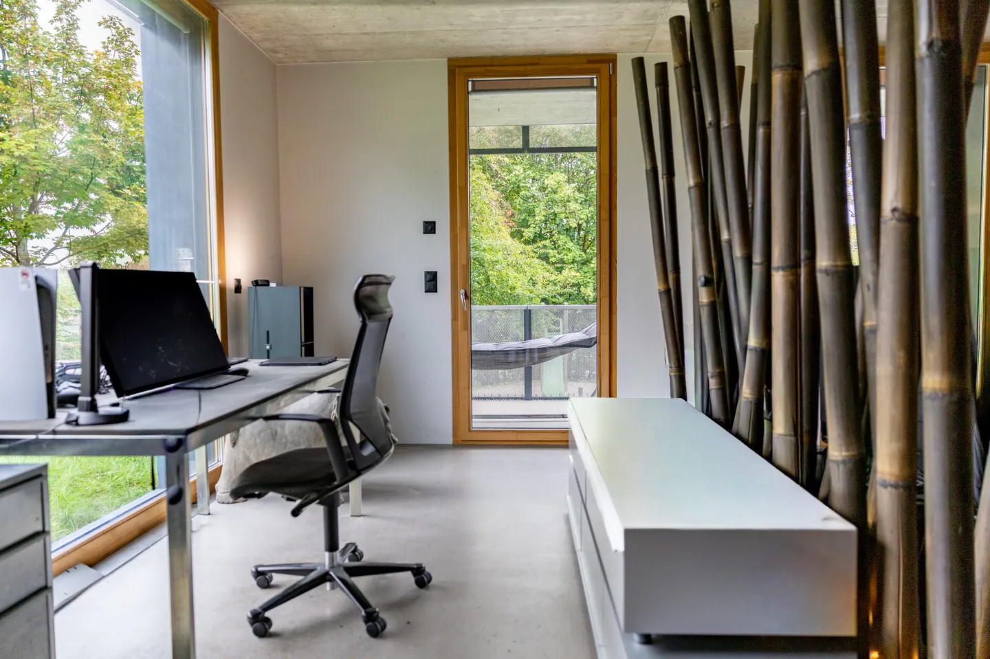 Garden Loft with Generous Outdoor Areas - Photo 7 of 16