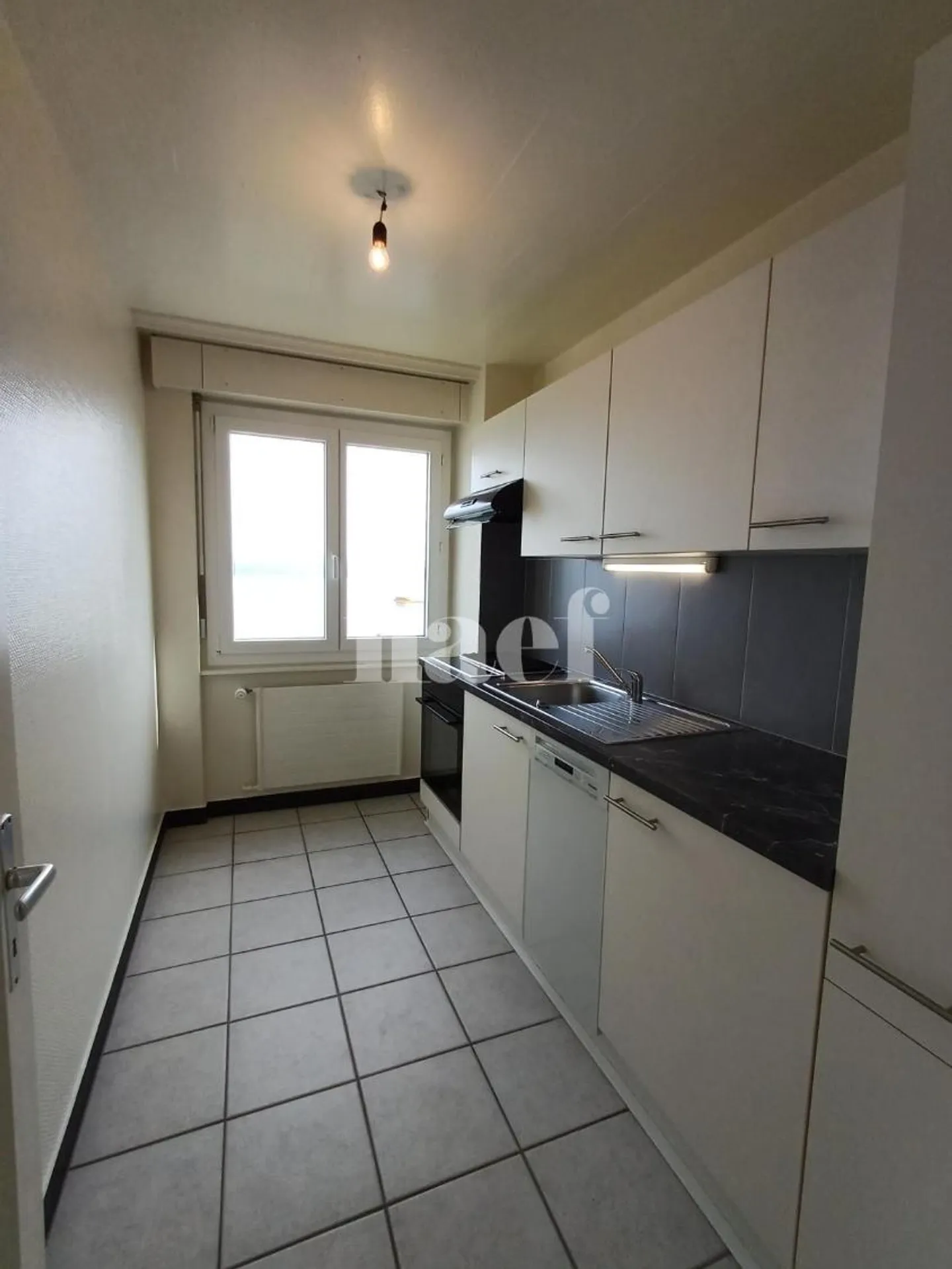 2-room apartment - Photo 6 of 9