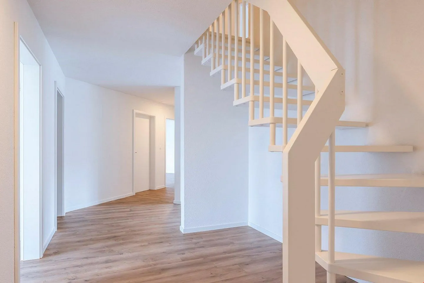 5½-Room Duplex Apartment in Laupen - Photo 2 of 13