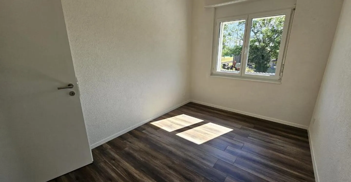 Charming 3.5 Room Apartment - Photo 10 of 13