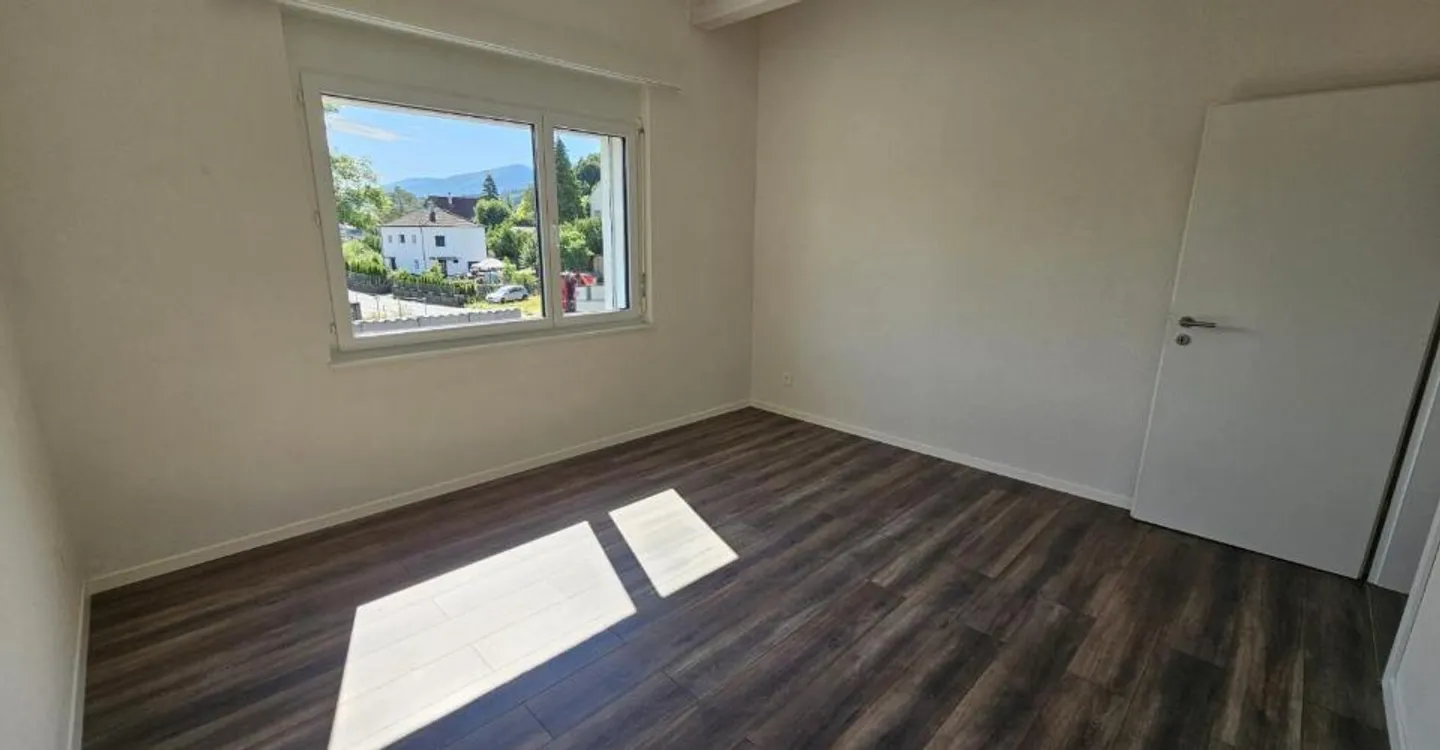 Charming 3.5 Room Apartment - Photo 11 of 13