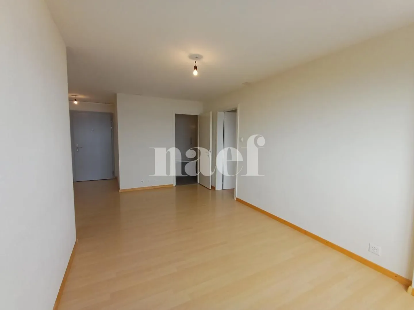 2-room apartment - Photo 8 of 9