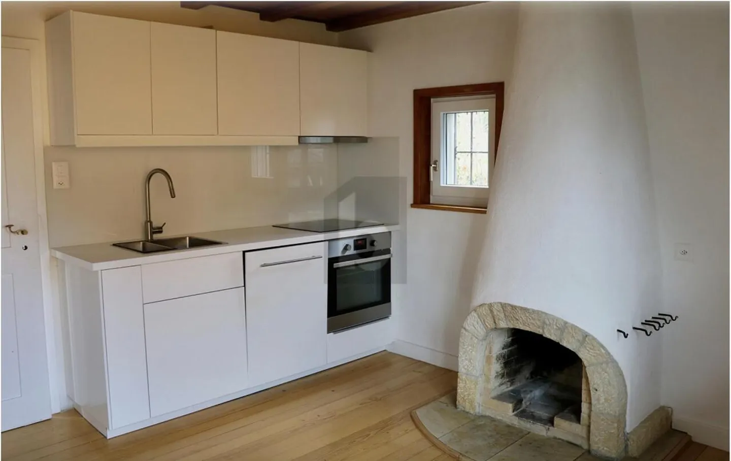 Duplex for rent - Photo 2 of 6