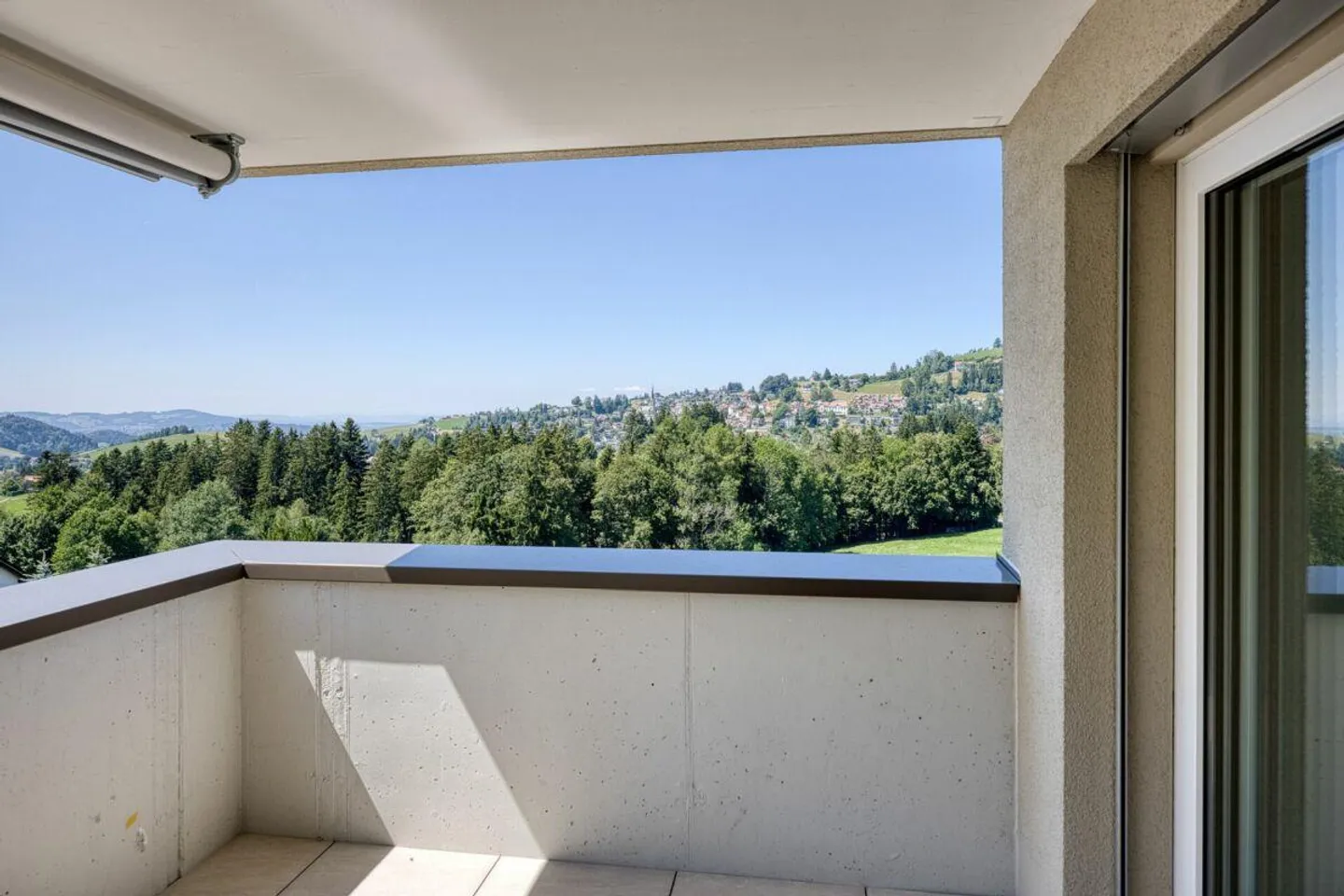 PRIMA OCCUPAZIONE - Appartamento soleggiato di 2,5 stanze - Foto 3 di 6