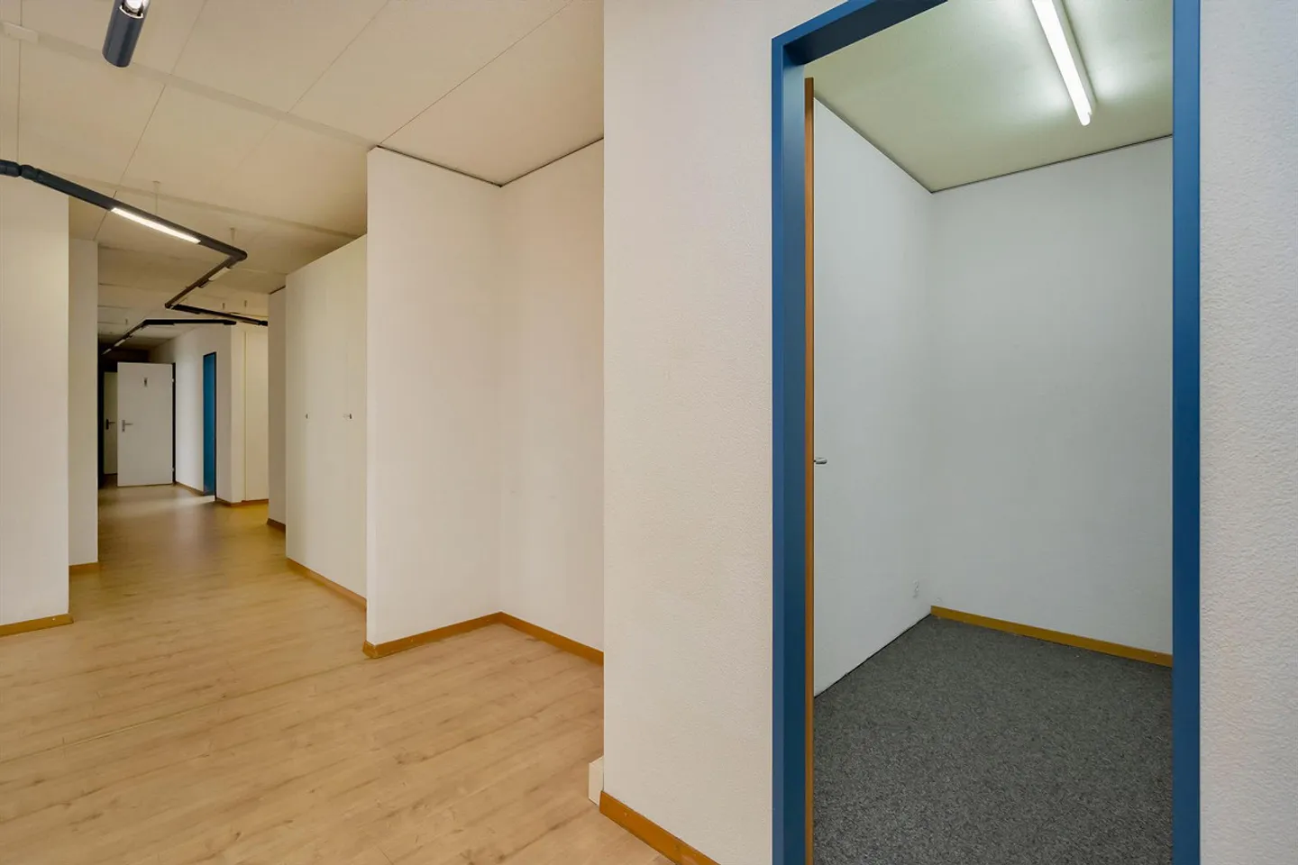 Office or commercial space - ready for occupancy - affordable - Photo 4 of 24