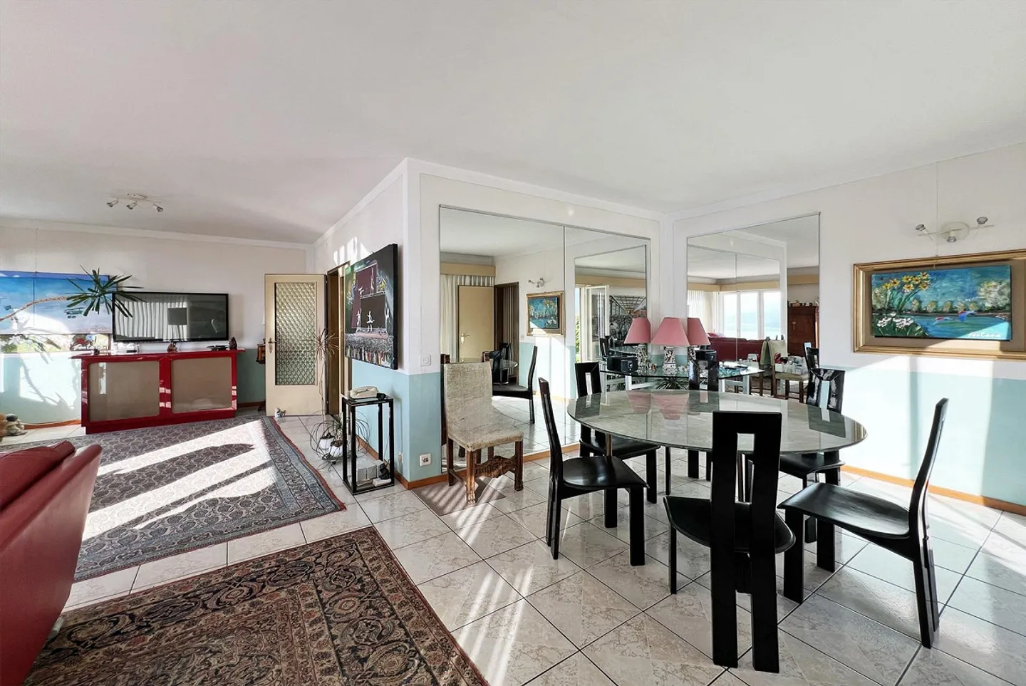 Bezaubernde Villa 6.5 LOC. Seeblick mit Pool in Bissone - Foto 3 von 11