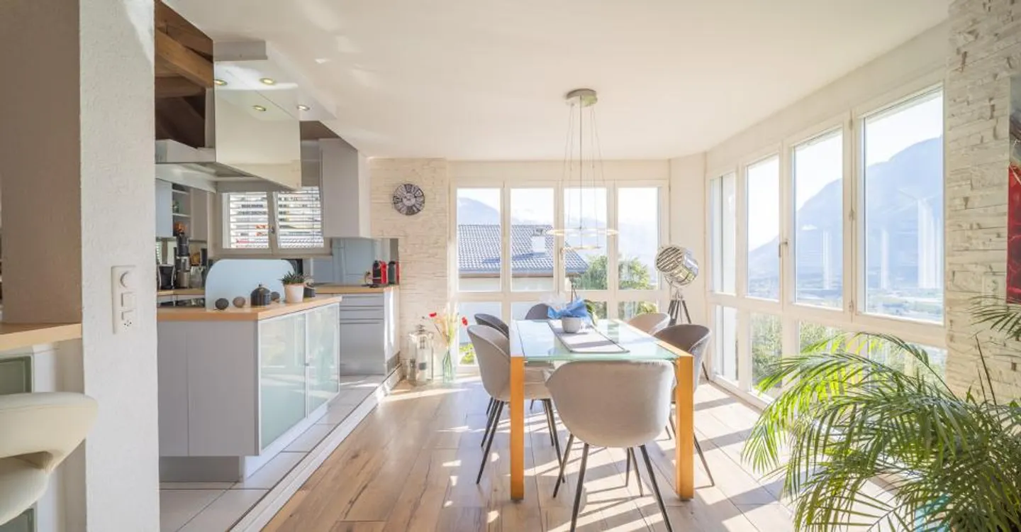 Esclusiva splendida villa bifamiliare di 5 stanze a Corin - Foto 2 di 11