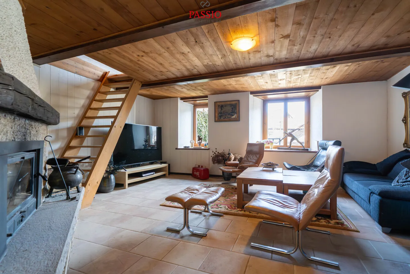 Large 8-Room Farmhouse with Garden Idyl and Lots of Potential - Photo 5 of 32