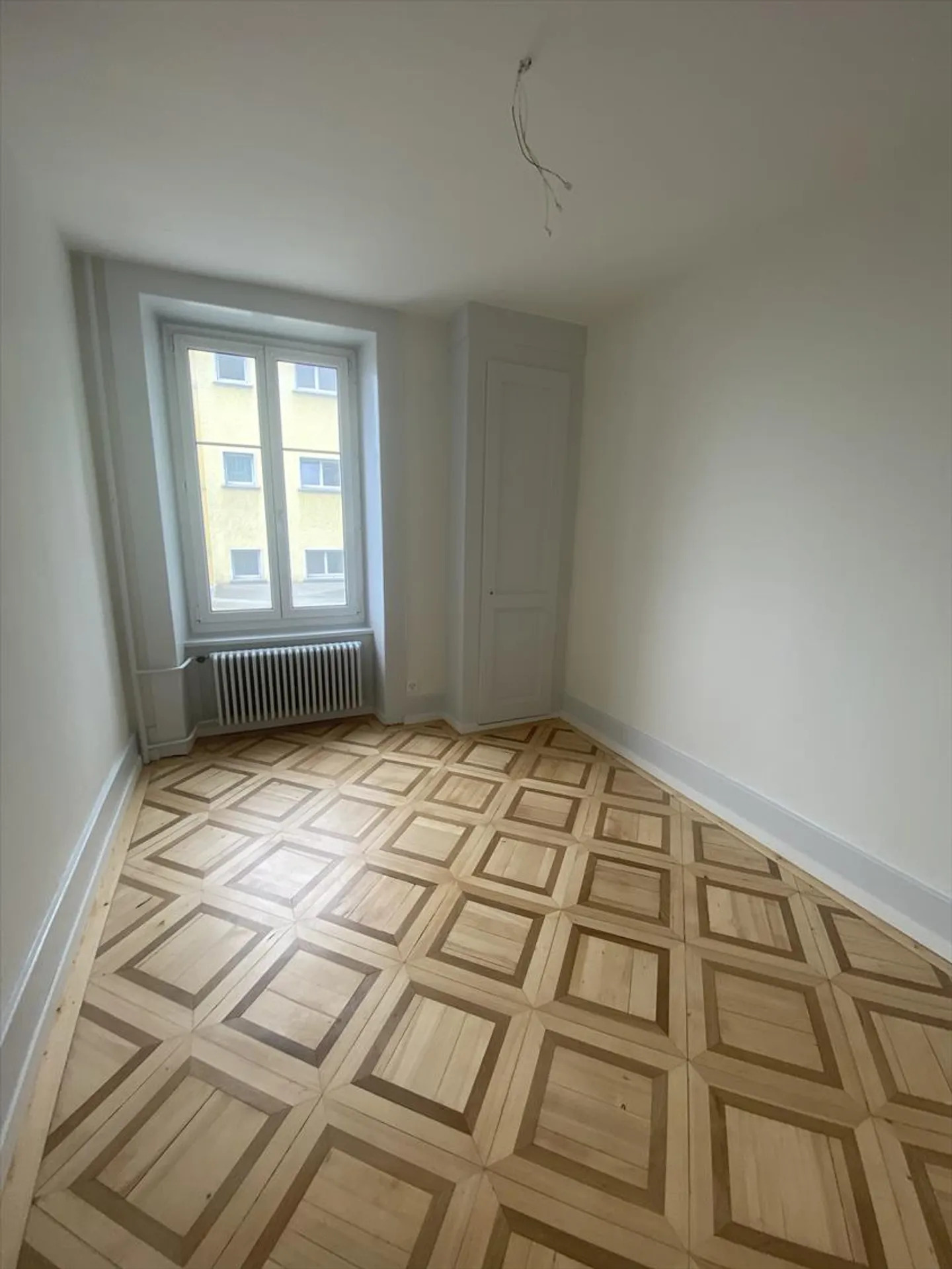 Prächtige helle Wohnung mit Balkon im Herzen von Neuchâtel - Foto 6 von 11
