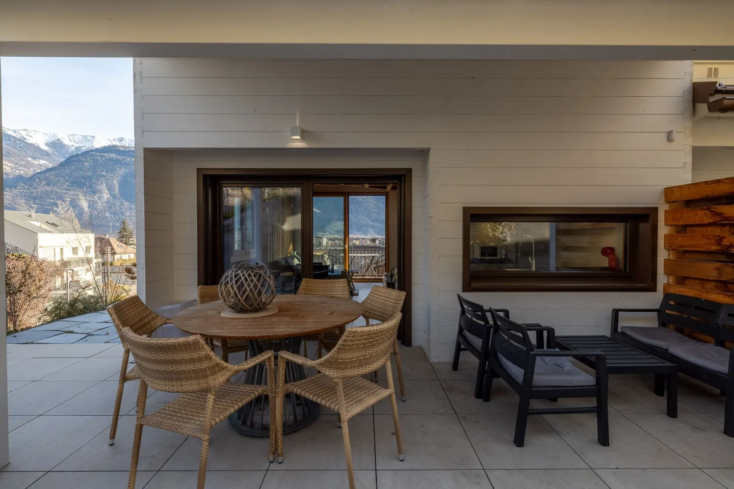 MAGNIFICENT SEMI-DETACHED VILLA 3 ROOMS ½ OF 110 M2 IN THE HEART OF THE VINES IN SAILLON - Photo 14 of 18