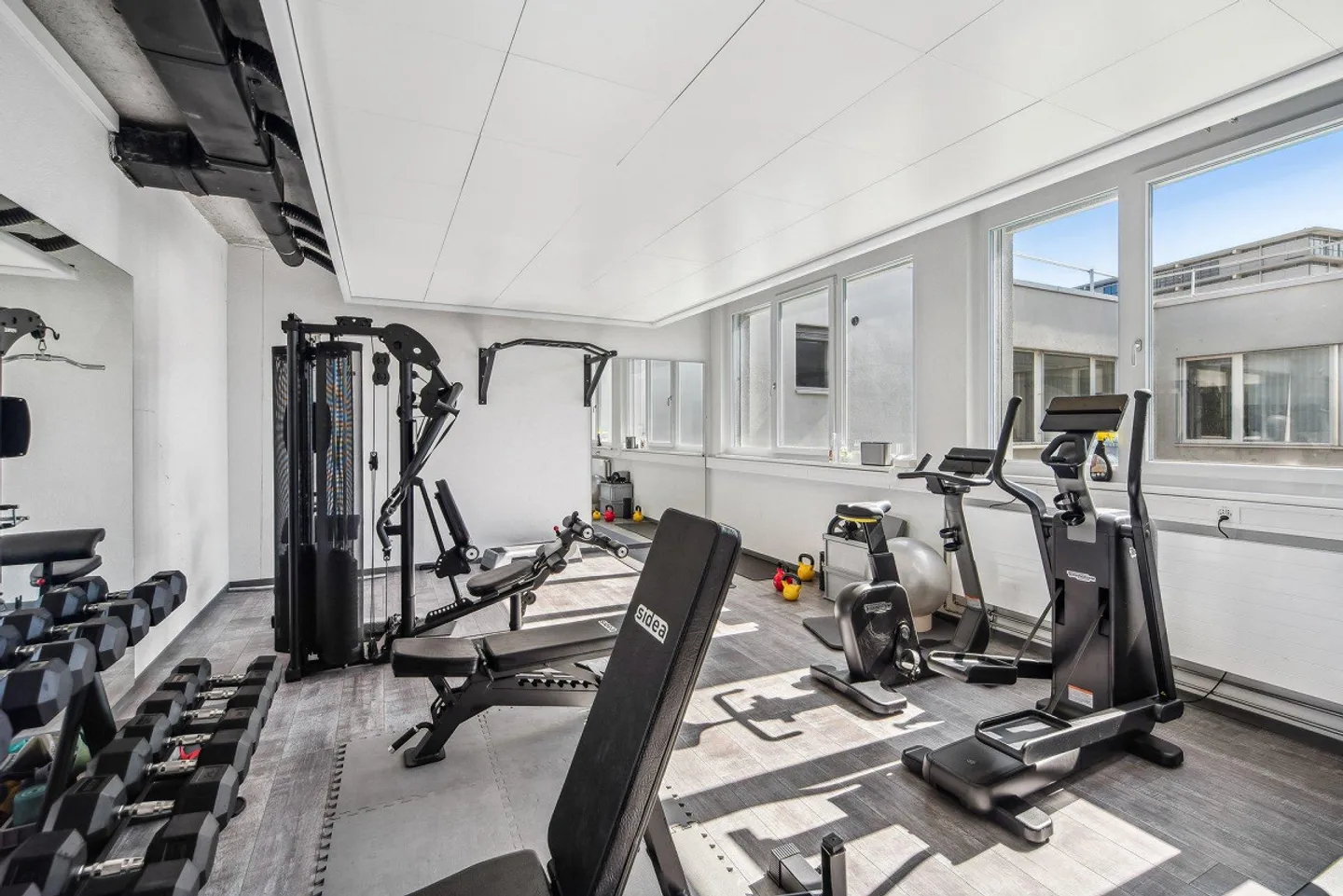 Office spaces with their own cafeteria, meeting arena & gym - Flexible b... - Photo 7 of 9