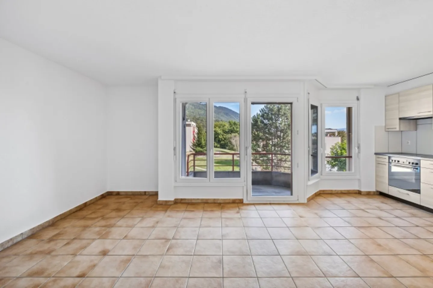 Appartamento 2 locali in zona tranquilla vicino alla natura - *Offerta speciale* - Foto 3 di 10