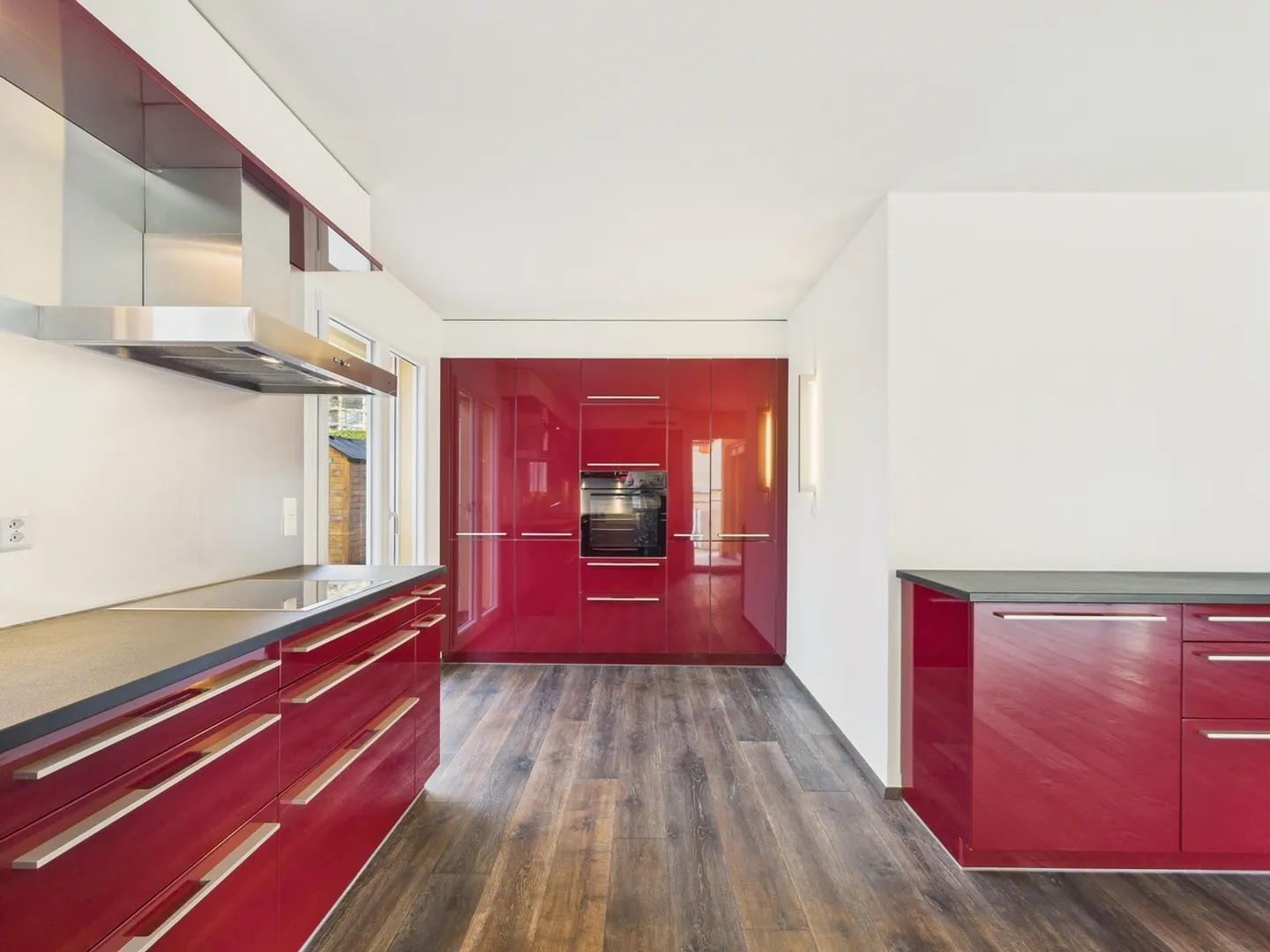 Große moderne 3.5-Zimmer-Wohnung mit Garten und Balkon - Foto 5 von 12