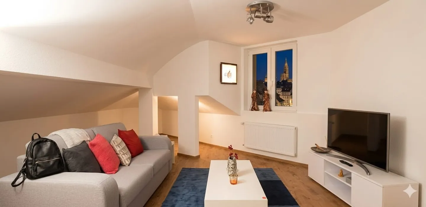 🏡 Centrally located 2.5-room apartment in Zurich (Zone 154) - Photo 2 of 9