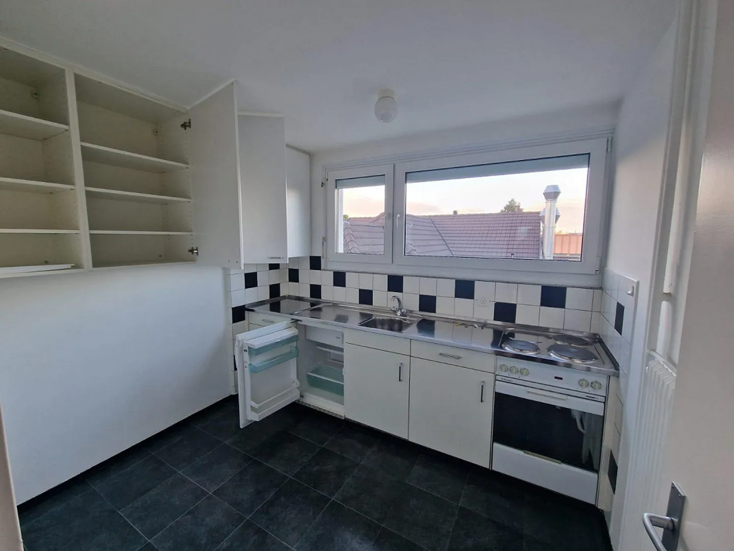 Bellissimo appartamento di 3,5 stanze nel cuore di St. Margrethen - Foto 2 di 13