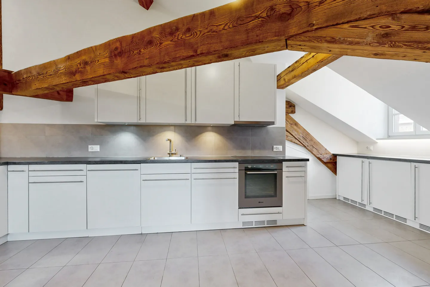 Charmant Appartement Loft - Photo 3 sur 9