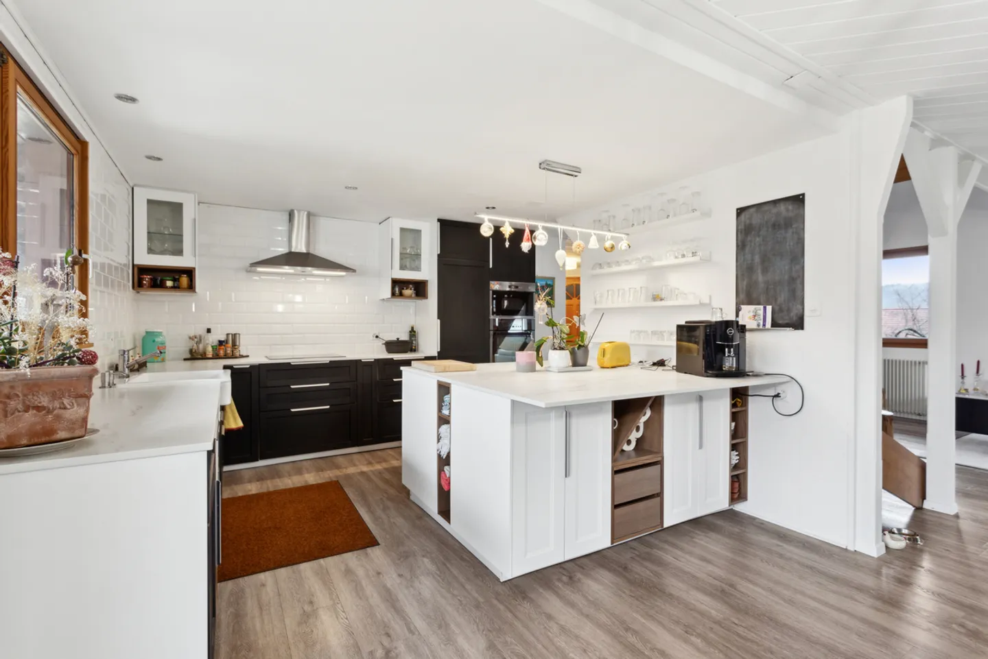 Very nice 5.5 room duplex apartment! - Photo 4 of 13
