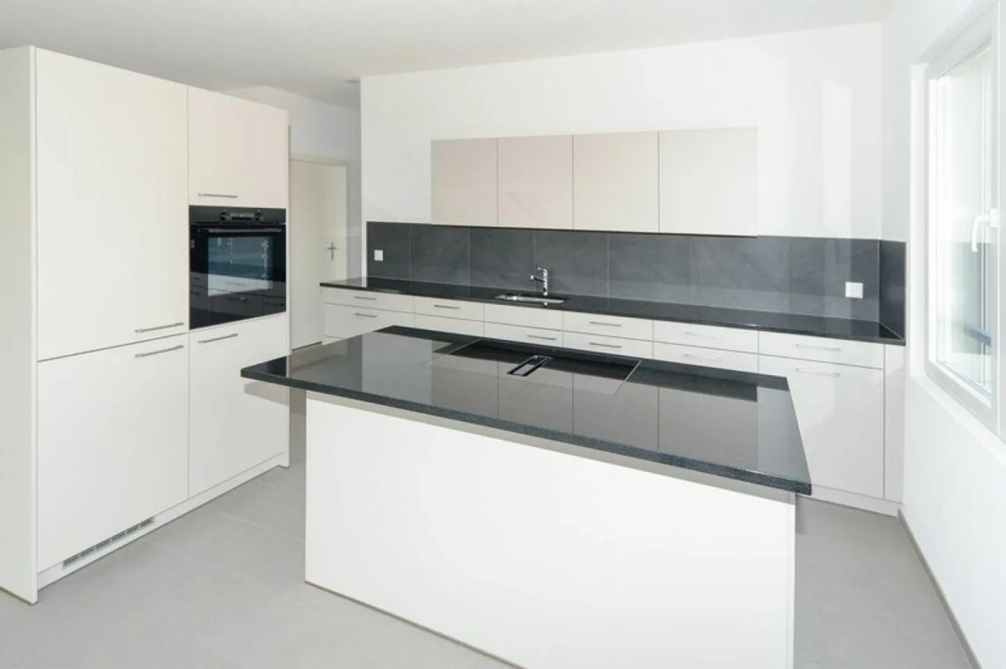 Appartamento attico sensazionale di 3,5 stanze - Foto 1 di 10
