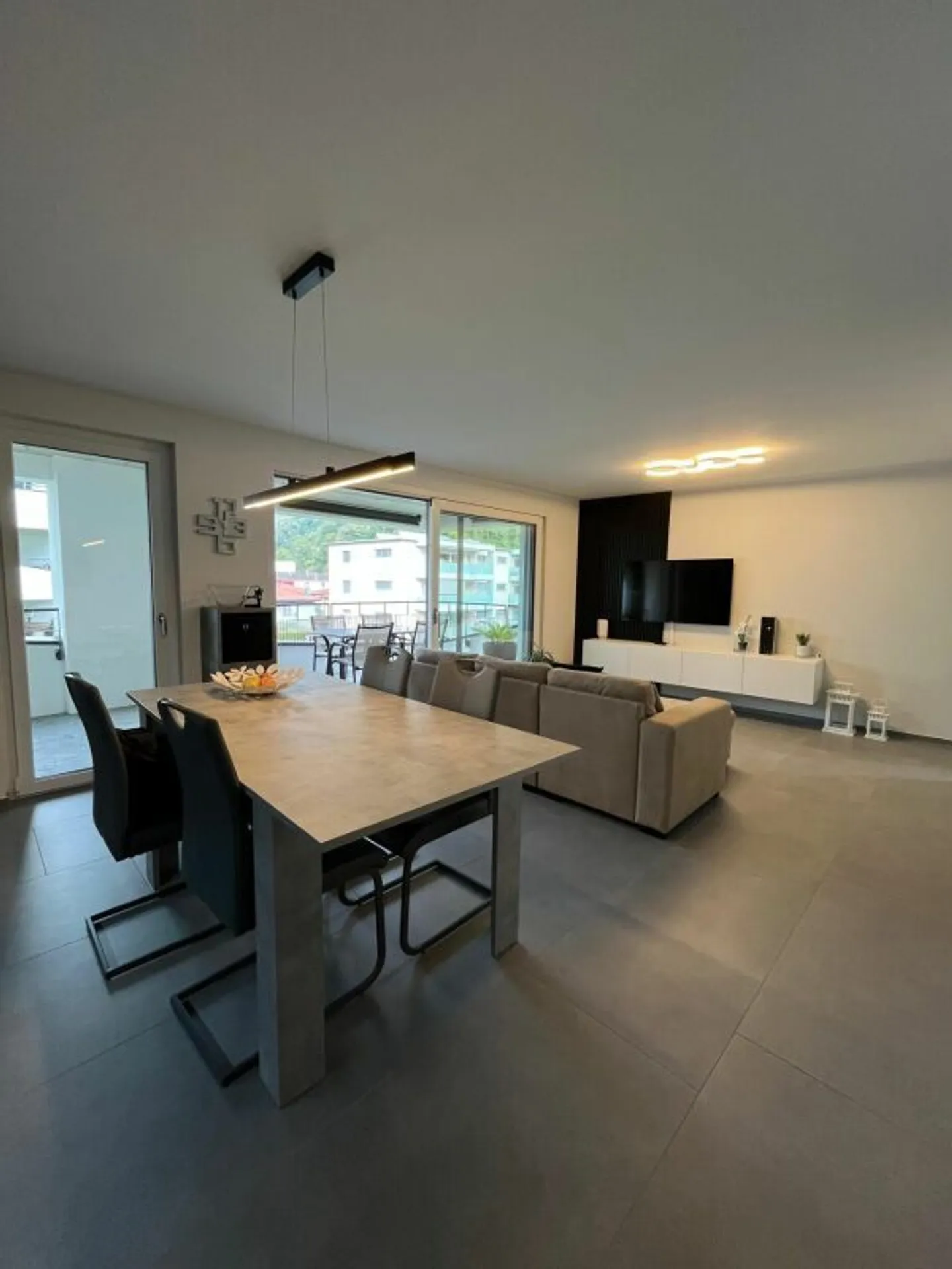 Zweieinhalb-Zimmer-Wohnung in Sant'Antonino zum Verkauf - Foto 1 von 10