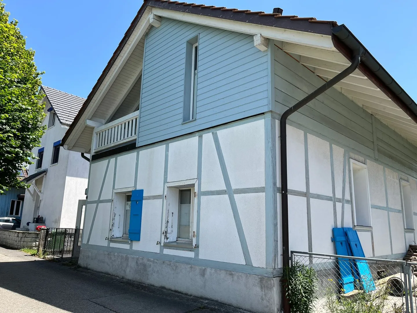 maison individuelle extraordinaire de 4½ pièces - Photo 1 sur 11