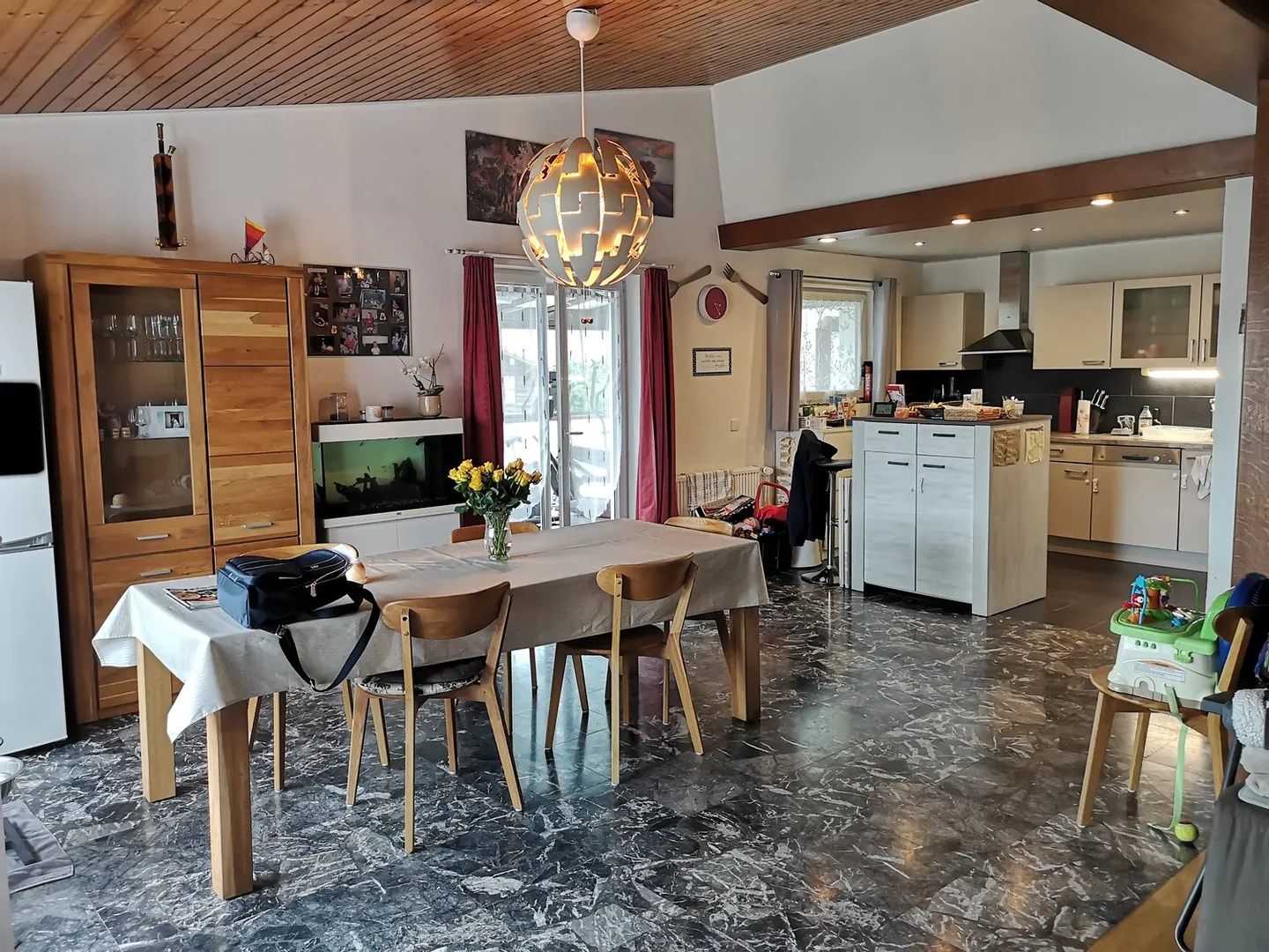 Casa bifamiliare in zona tranquilla - Foto 10 di 33